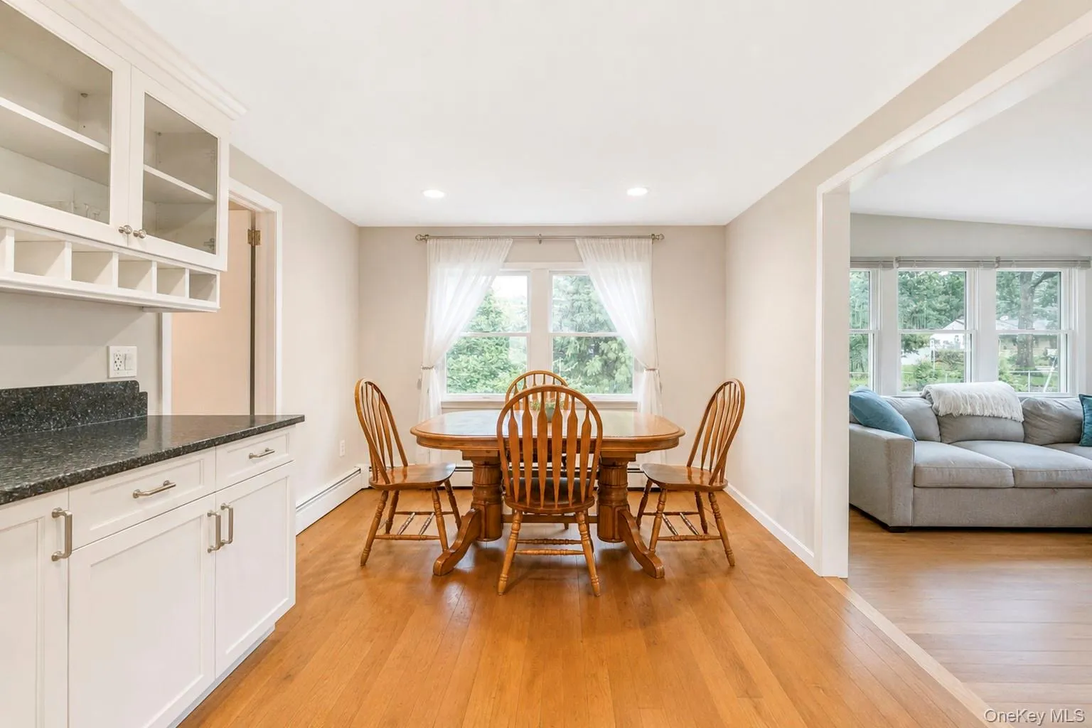 2 Fox Lane, Brookhaven, NY, 2 Bedrooms Bedrooms, 4 Rooms Rooms,2 BathroomsBathrooms,Residential,For Rent,Fox,0,1028610 2 Fox Lane, Brookhaven, NY, 2 Bedrooms Bedrooms, 4 Rooms Rooms,2 BathroomsBathrooms,Residential,For Rent,Fox,0,1028610