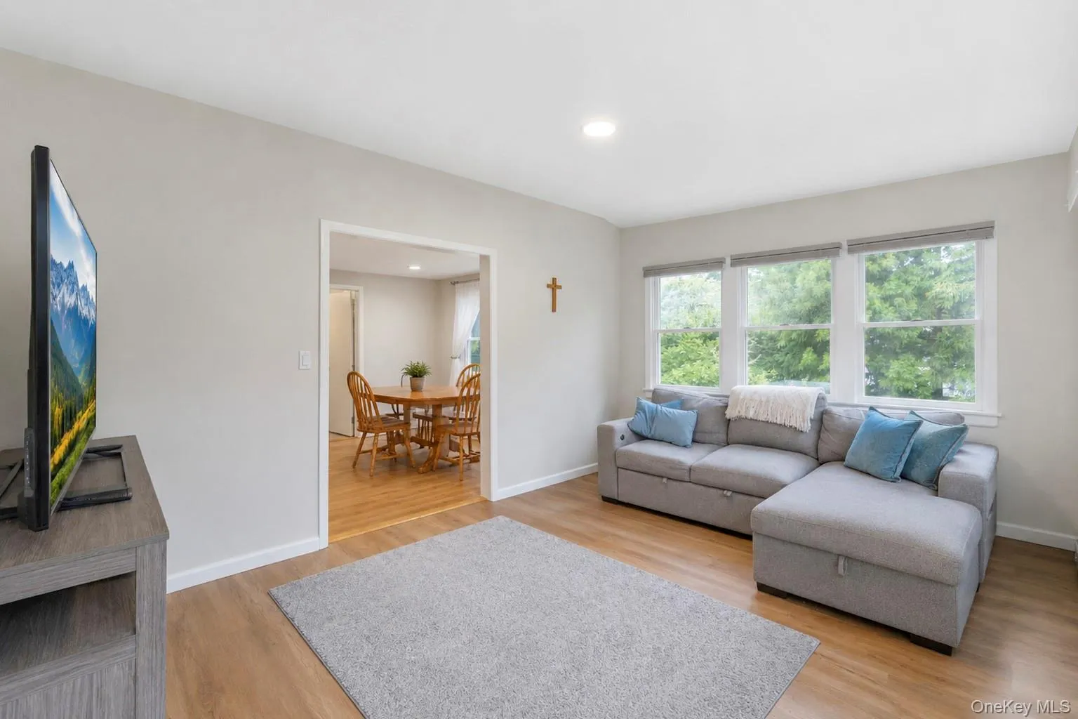 2 Fox Lane, Brookhaven, NY, 2 Bedrooms Bedrooms, 4 Rooms Rooms,2 BathroomsBathrooms,Residential,For Rent,Fox,0,1028610 2 Fox Lane, Brookhaven, NY, 2 Bedrooms Bedrooms, 4 Rooms Rooms,2 BathroomsBathrooms,Residential,For Rent,Fox,0,1028610