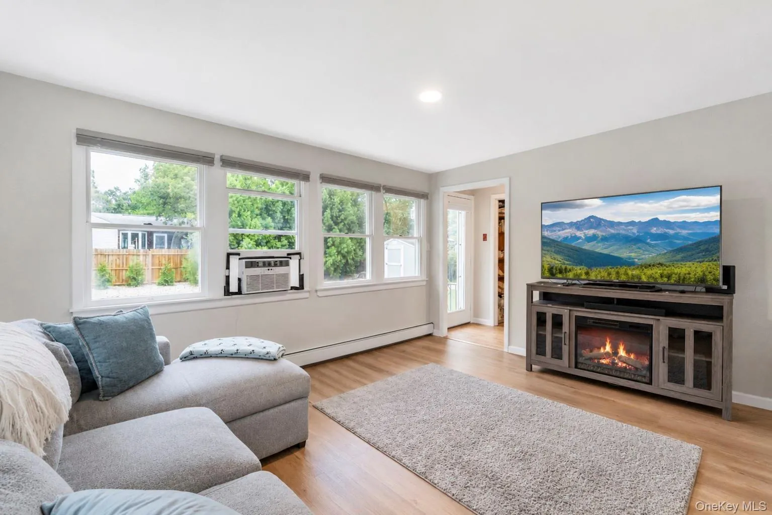 2 Fox Lane, Brookhaven, NY, 2 Bedrooms Bedrooms, 4 Rooms Rooms,2 BathroomsBathrooms,Residential,For Rent,Fox,0,1028610 2 Fox Lane, Brookhaven, NY, 2 Bedrooms Bedrooms, 4 Rooms Rooms,2 BathroomsBathrooms,Residential,For Rent,Fox,0,1028610