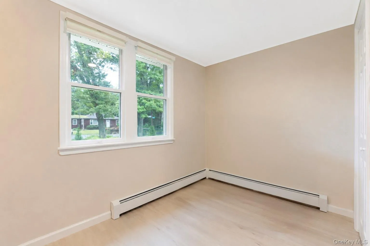 2 Fox Lane, Brookhaven, NY, 2 Bedrooms Bedrooms, 4 Rooms Rooms,2 BathroomsBathrooms,Residential,For Rent,Fox,0,1028610 2 Fox Lane, Brookhaven, NY, 2 Bedrooms Bedrooms, 4 Rooms Rooms,2 BathroomsBathrooms,Residential,For Rent,Fox,0,1028610