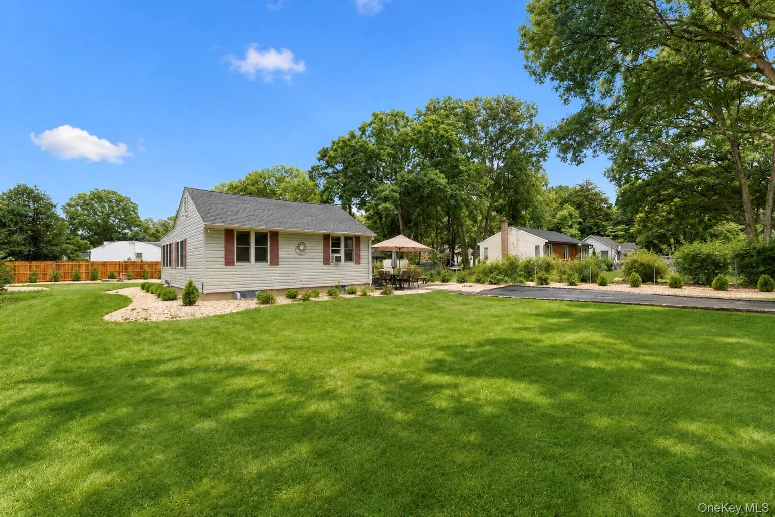 2 Fox Lane, Brookhaven, NY, 2 Bedrooms Bedrooms, 4 Rooms Rooms,2 BathroomsBathrooms,Residential,For Rent,Fox,0,1028610 2 Fox Lane, Brookhaven, NY, 2 Bedrooms Bedrooms, 4 Rooms Rooms,2 BathroomsBathrooms,Residential,For Rent,Fox,0,1028610
