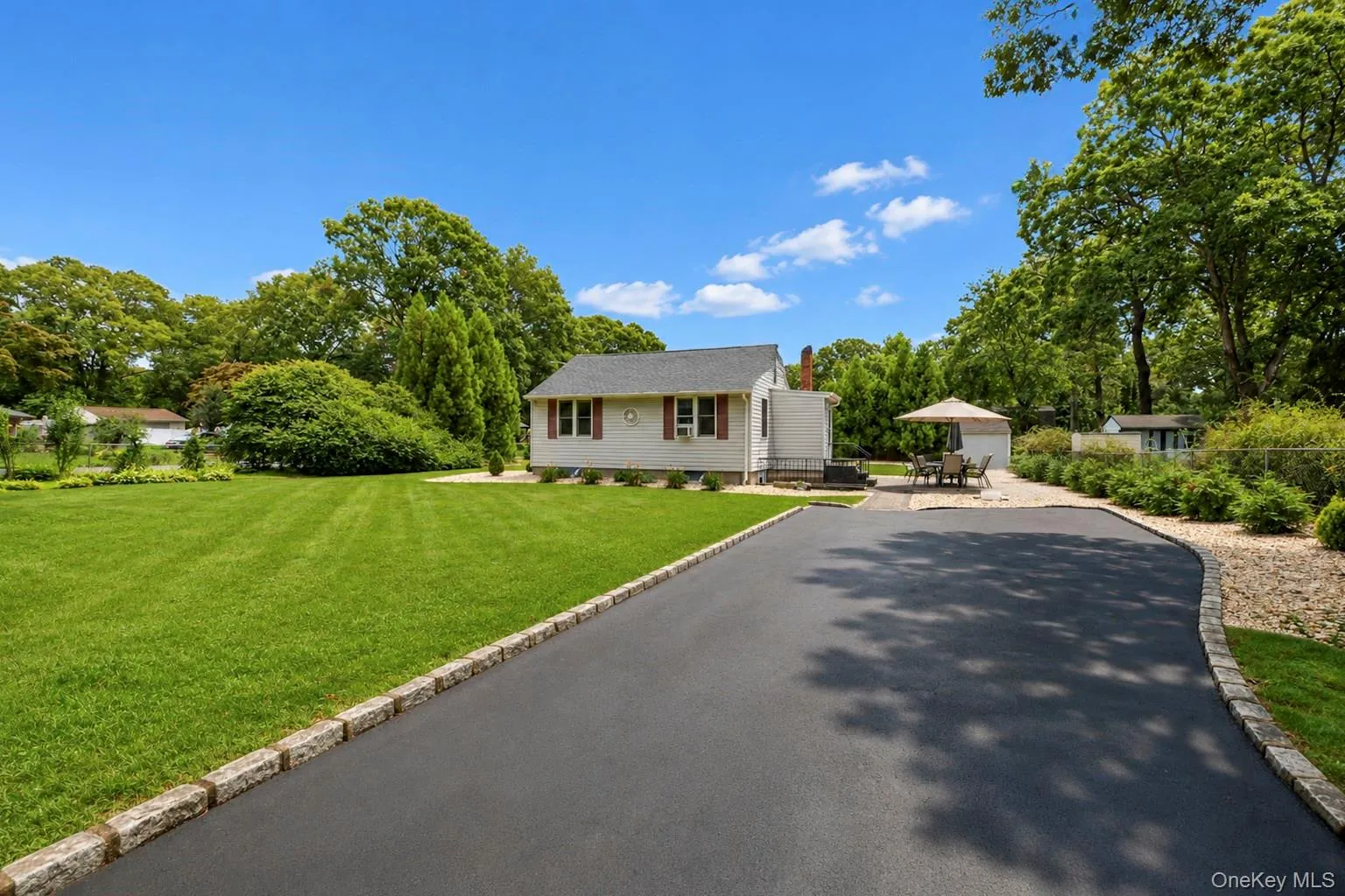 2 Fox Lane, Brookhaven, NY, 2 Bedrooms Bedrooms, 4 Rooms Rooms,2 BathroomsBathrooms,Residential,For Rent,Fox,0,1028610 2 Fox Lane, Brookhaven, NY, 2 Bedrooms Bedrooms, 4 Rooms Rooms,2 BathroomsBathrooms,Residential,For Rent,Fox,0,1028610