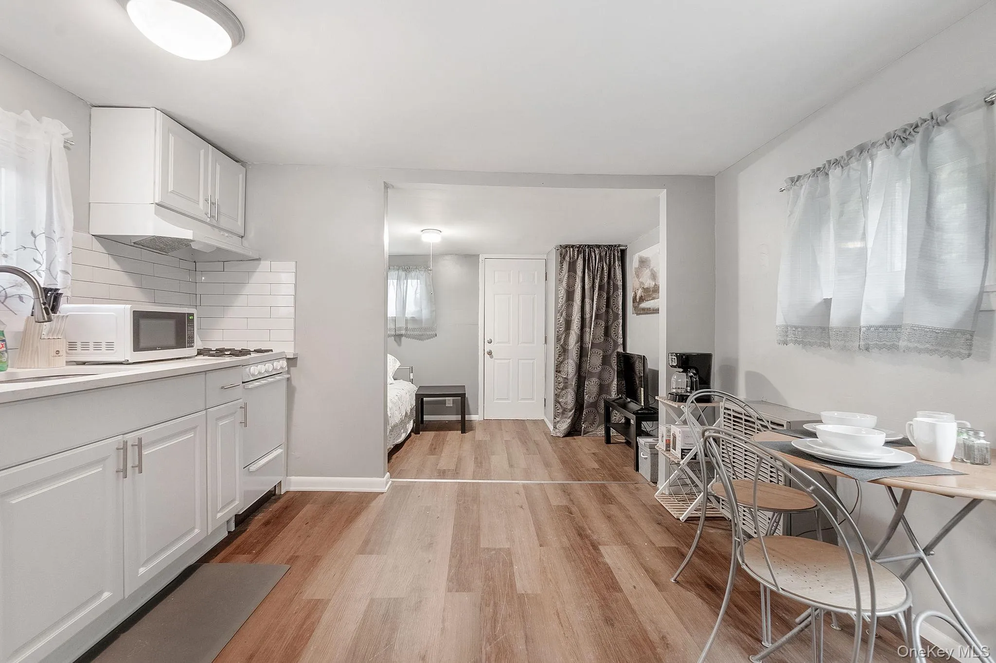 149 David Whites Lane, Southampton, NY, 4 Bedrooms Bedrooms, 10 Rooms Rooms,3 BathroomsBathrooms,Residential Lease,For Rent,David Whites,0,1028612 149 David Whites Lane, Southampton, NY, 4 Bedrooms Bedrooms, 10 Rooms Rooms,3 BathroomsBathrooms,Residential Lease,For Rent,David Whites,0,1028612