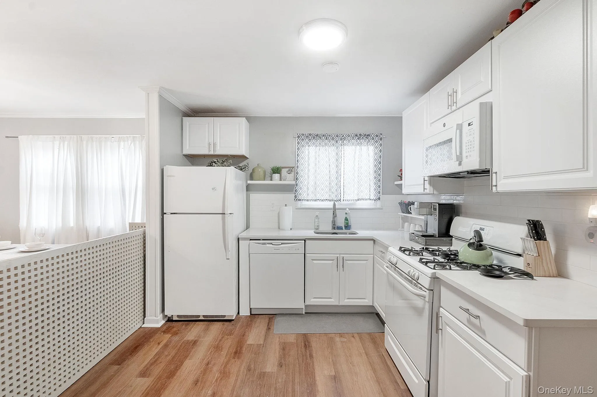 149 David Whites Lane, Southampton, NY, 4 Bedrooms Bedrooms, 10 Rooms Rooms,3 BathroomsBathrooms,Residential Lease,For Rent,David Whites,0,1028612 149 David Whites Lane, Southampton, NY, 4 Bedrooms Bedrooms, 10 Rooms Rooms,3 BathroomsBathrooms,Residential Lease,For Rent,David Whites,0,1028612