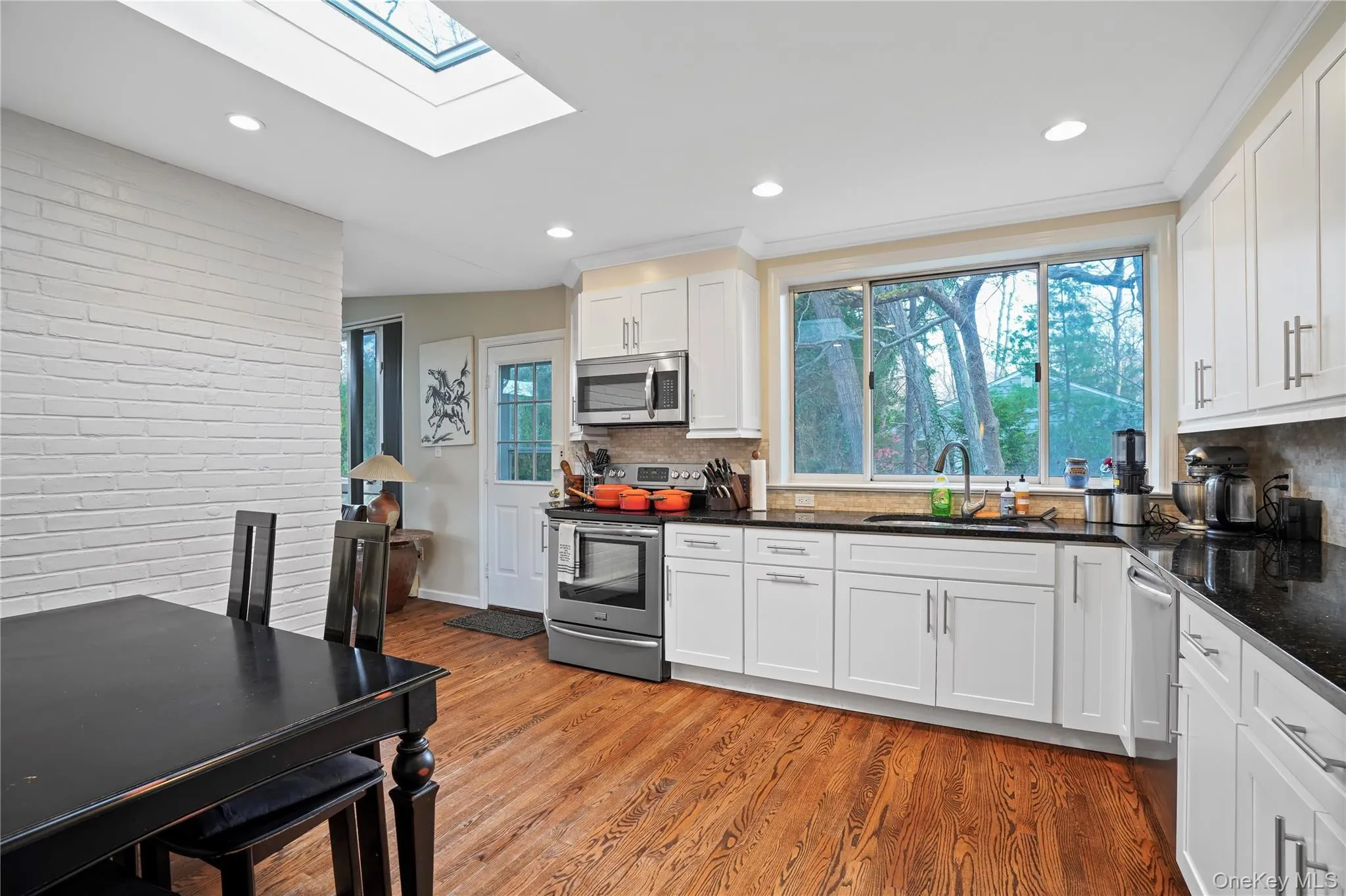 Eat In Kitchen With Door To Side Yard & Driveway Eat In Kitchen With Door To Side Yard & Driveway