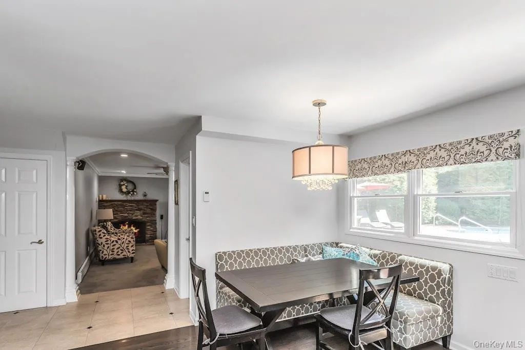 3 Windsor Place, Huntington, NY, 4 Bedrooms Bedrooms, 10 Rooms Rooms,3 BathroomsBathrooms,Residential,For Rent,Windsor,0,1028636 3 Windsor Place, Huntington, NY, 4 Bedrooms Bedrooms, 10 Rooms Rooms,3 BathroomsBathrooms,Residential,For Rent,Windsor,0,1028636