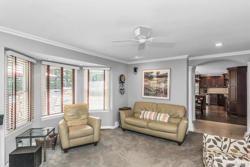3 Windsor Place, Huntington, NY, 4 Bedrooms Bedrooms, 10 Rooms Rooms,3 BathroomsBathrooms,Residential,For Rent,Windsor,0,1028636 3 Windsor Place, Huntington, NY, 4 Bedrooms Bedrooms, 10 Rooms Rooms,3 BathroomsBathrooms,Residential,For Rent,Windsor,0,1028636