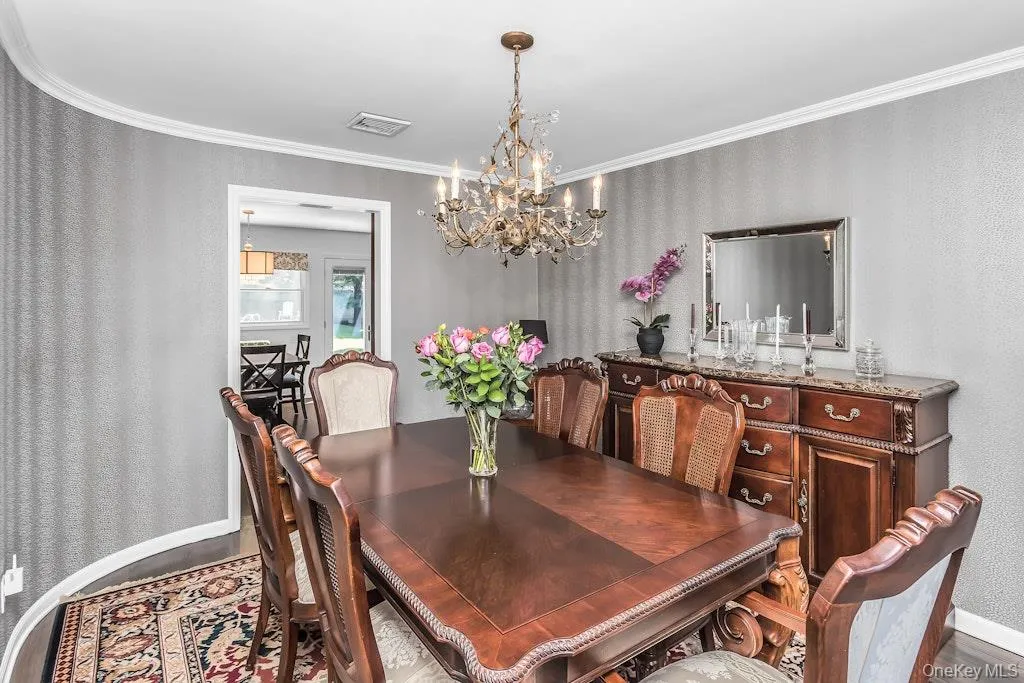 3 Windsor Place, Huntington, NY, 4 Bedrooms Bedrooms, 10 Rooms Rooms,3 BathroomsBathrooms,Residential,For Rent,Windsor,0,1028636 3 Windsor Place, Huntington, NY, 4 Bedrooms Bedrooms, 10 Rooms Rooms,3 BathroomsBathrooms,Residential,For Rent,Windsor,0,1028636