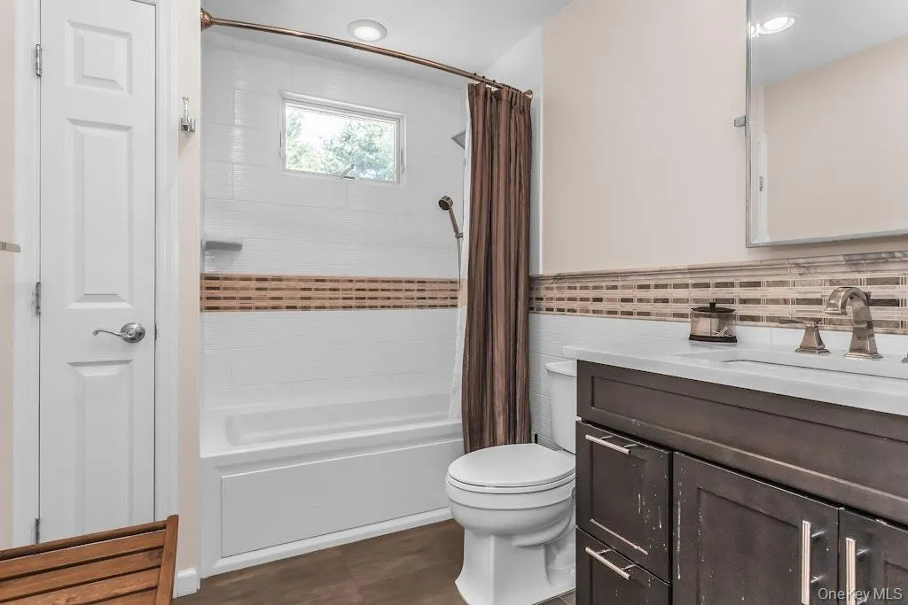 3 Windsor Place, Huntington, NY, 4 Bedrooms Bedrooms, 10 Rooms Rooms,3 BathroomsBathrooms,Residential,For Rent,Windsor,0,1028636 3 Windsor Place, Huntington, NY, 4 Bedrooms Bedrooms, 10 Rooms Rooms,3 BathroomsBathrooms,Residential,For Rent,Windsor,0,1028636