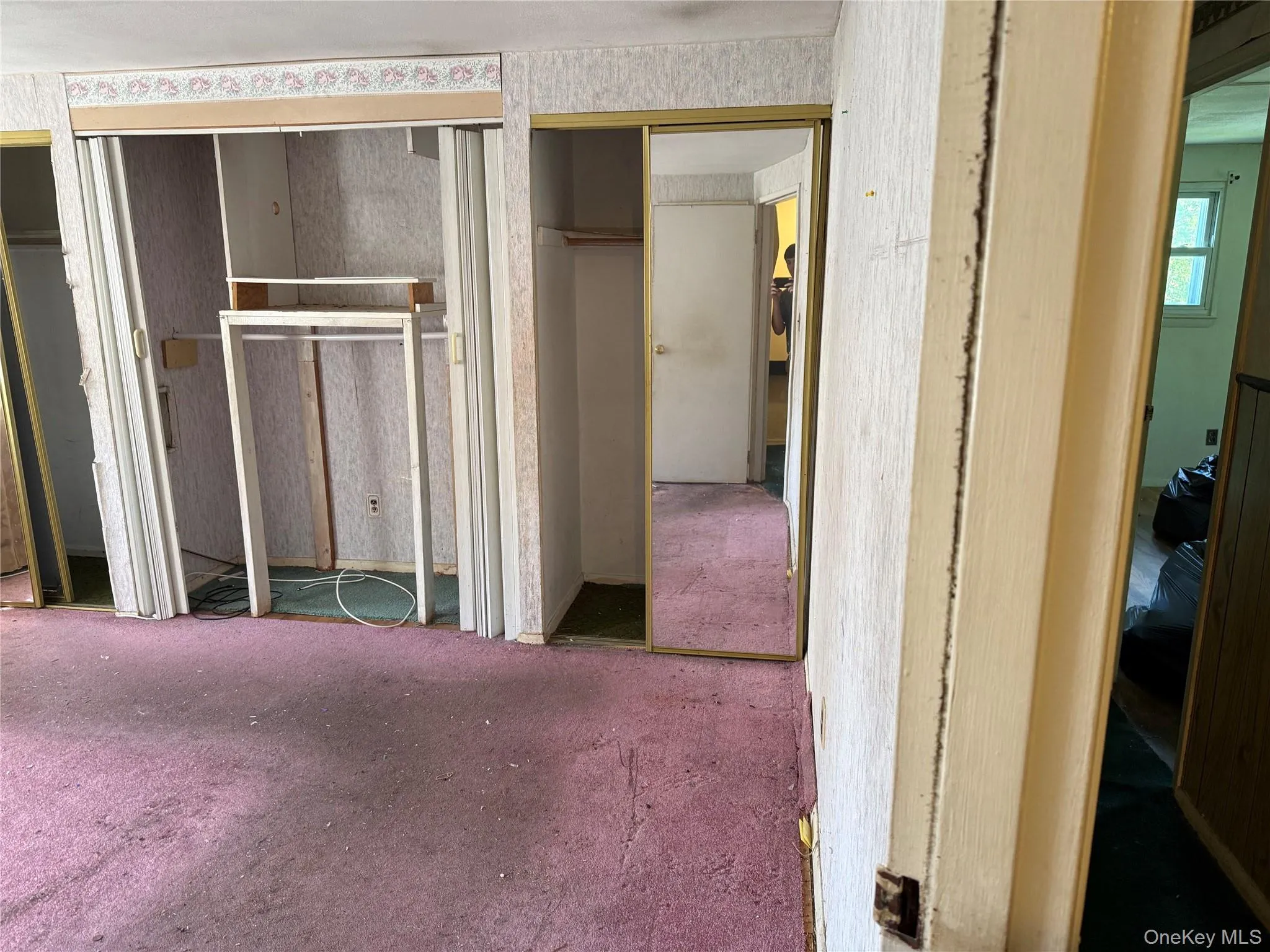 124 Ridgewood Avenue, Brookhaven, NY, 5 Bedrooms Bedrooms, 9 Rooms Rooms,2 BathroomsBathrooms,Residential,For Rent,Ridgewood,0,1028641 124 Ridgewood Avenue, Brookhaven, NY, 5 Bedrooms Bedrooms, 9 Rooms Rooms,2 BathroomsBathrooms,Residential,For Rent,Ridgewood,0,1028641