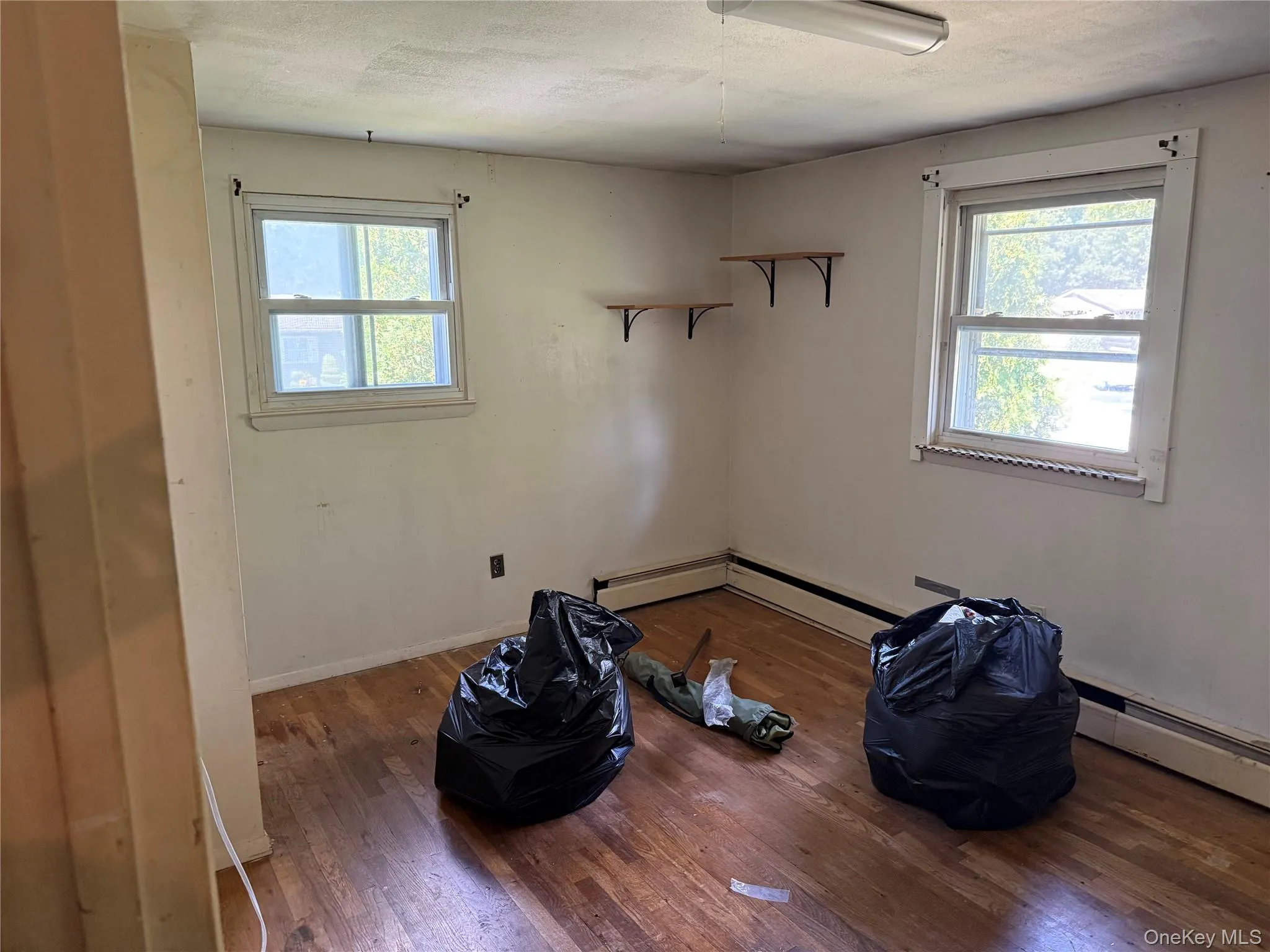 124 Ridgewood Avenue, Brookhaven, NY, 5 Bedrooms Bedrooms, 9 Rooms Rooms,2 BathroomsBathrooms,Residential,For Rent,Ridgewood,0,1028641 124 Ridgewood Avenue, Brookhaven, NY, 5 Bedrooms Bedrooms, 9 Rooms Rooms,2 BathroomsBathrooms,Residential,For Rent,Ridgewood,0,1028641