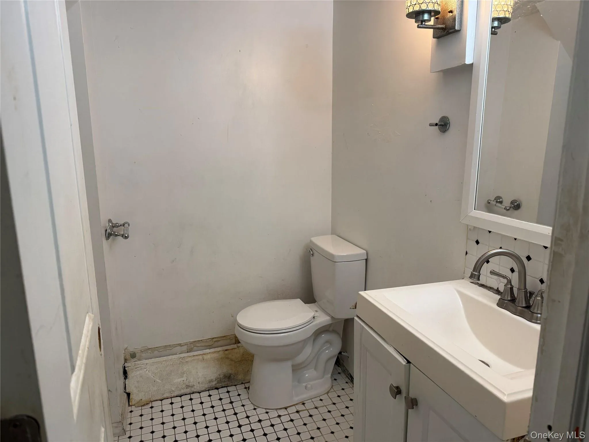 124 Ridgewood Avenue, Brookhaven, NY, 5 Bedrooms Bedrooms, 9 Rooms Rooms,2 BathroomsBathrooms,Residential,For Rent,Ridgewood,0,1028641 124 Ridgewood Avenue, Brookhaven, NY, 5 Bedrooms Bedrooms, 9 Rooms Rooms,2 BathroomsBathrooms,Residential,For Rent,Ridgewood,0,1028641