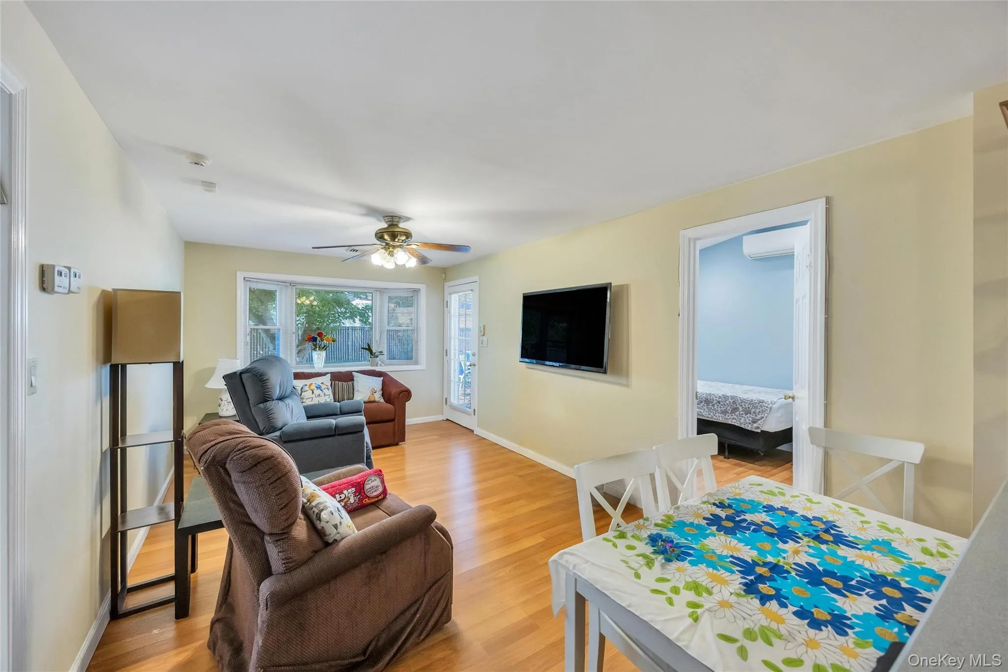35 Jerold Street, Oyster Bay, NY, 5 Bedrooms Bedrooms, 12 Rooms Rooms,3 BathroomsBathrooms,Residential,For Rent,Jerold,0,1028652 35 Jerold Street, Oyster Bay, NY, 5 Bedrooms Bedrooms, 12 Rooms Rooms,3 BathroomsBathrooms,Residential,For Rent,Jerold,0,1028652