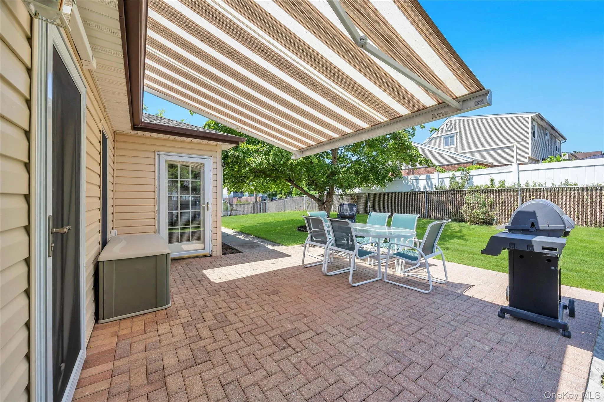 35 Jerold Street, Oyster Bay, NY, 5 Bedrooms Bedrooms, 12 Rooms Rooms,3 BathroomsBathrooms,Residential,For Rent,Jerold,0,1028652 35 Jerold Street, Oyster Bay, NY, 5 Bedrooms Bedrooms, 12 Rooms Rooms,3 BathroomsBathrooms,Residential,For Rent,Jerold,0,1028652