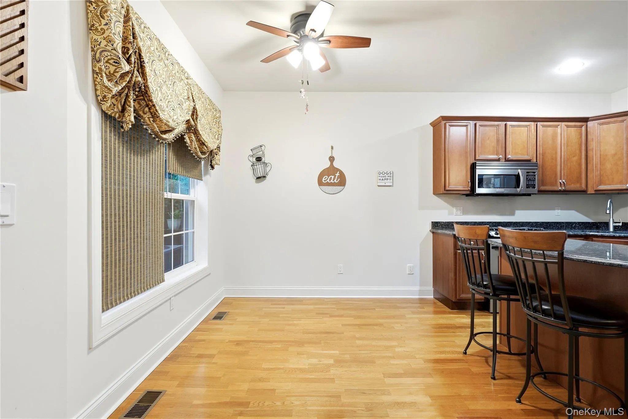 260 Medea Way, Islip, NY, 4 Bedrooms Bedrooms, 7 Rooms Rooms,2 BathroomsBathrooms,Residential,For Rent,Medea,0,1028654 260 Medea Way, Islip, NY, 4 Bedrooms Bedrooms, 7 Rooms Rooms,2 BathroomsBathrooms,Residential,For Rent,Medea,0,1028654