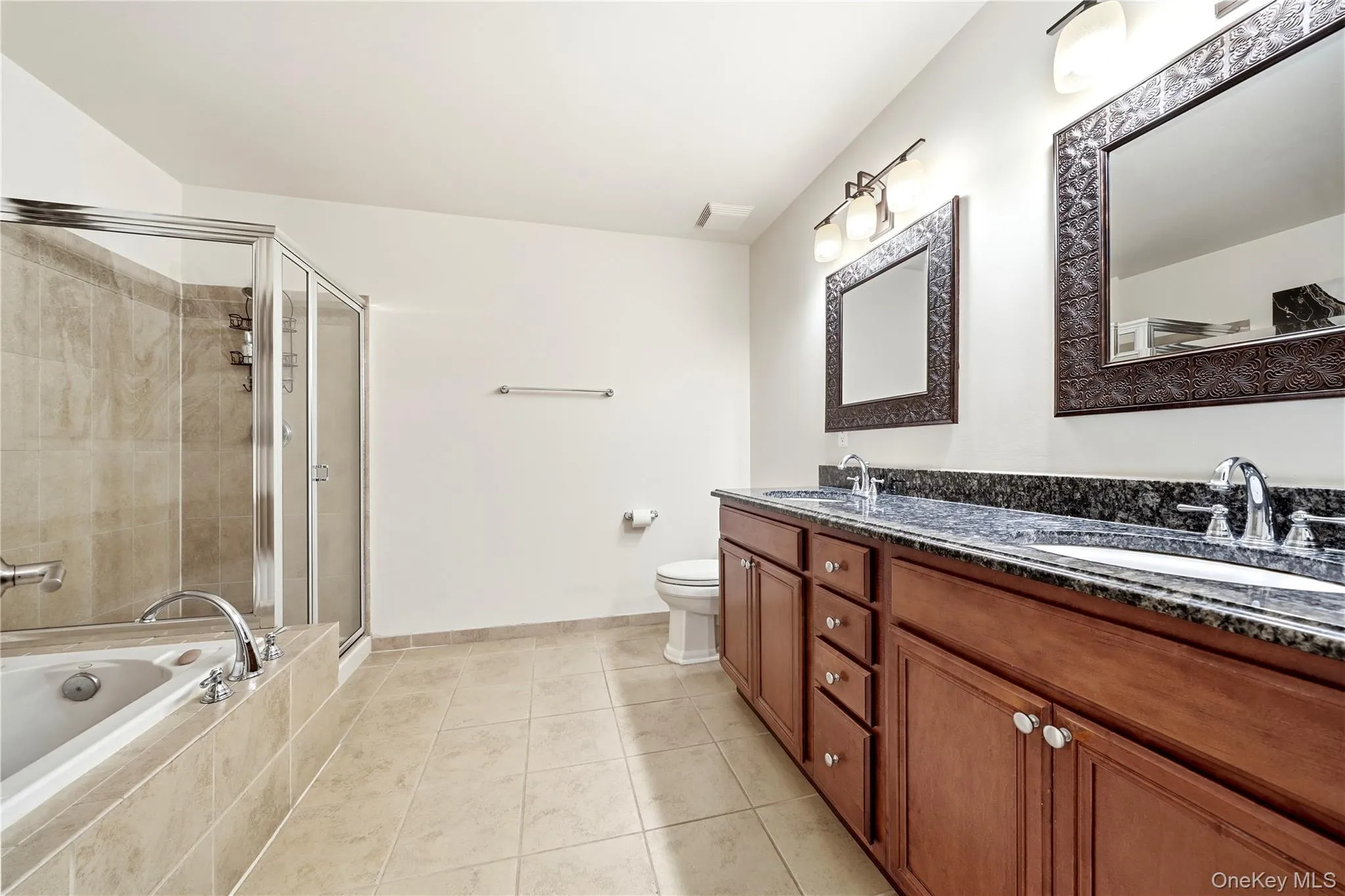 260 Medea Way, Islip, NY, 4 Bedrooms Bedrooms, 7 Rooms Rooms,2 BathroomsBathrooms,Residential,For Rent,Medea,0,1028654 260 Medea Way, Islip, NY, 4 Bedrooms Bedrooms, 7 Rooms Rooms,2 BathroomsBathrooms,Residential,For Rent,Medea,0,1028654
