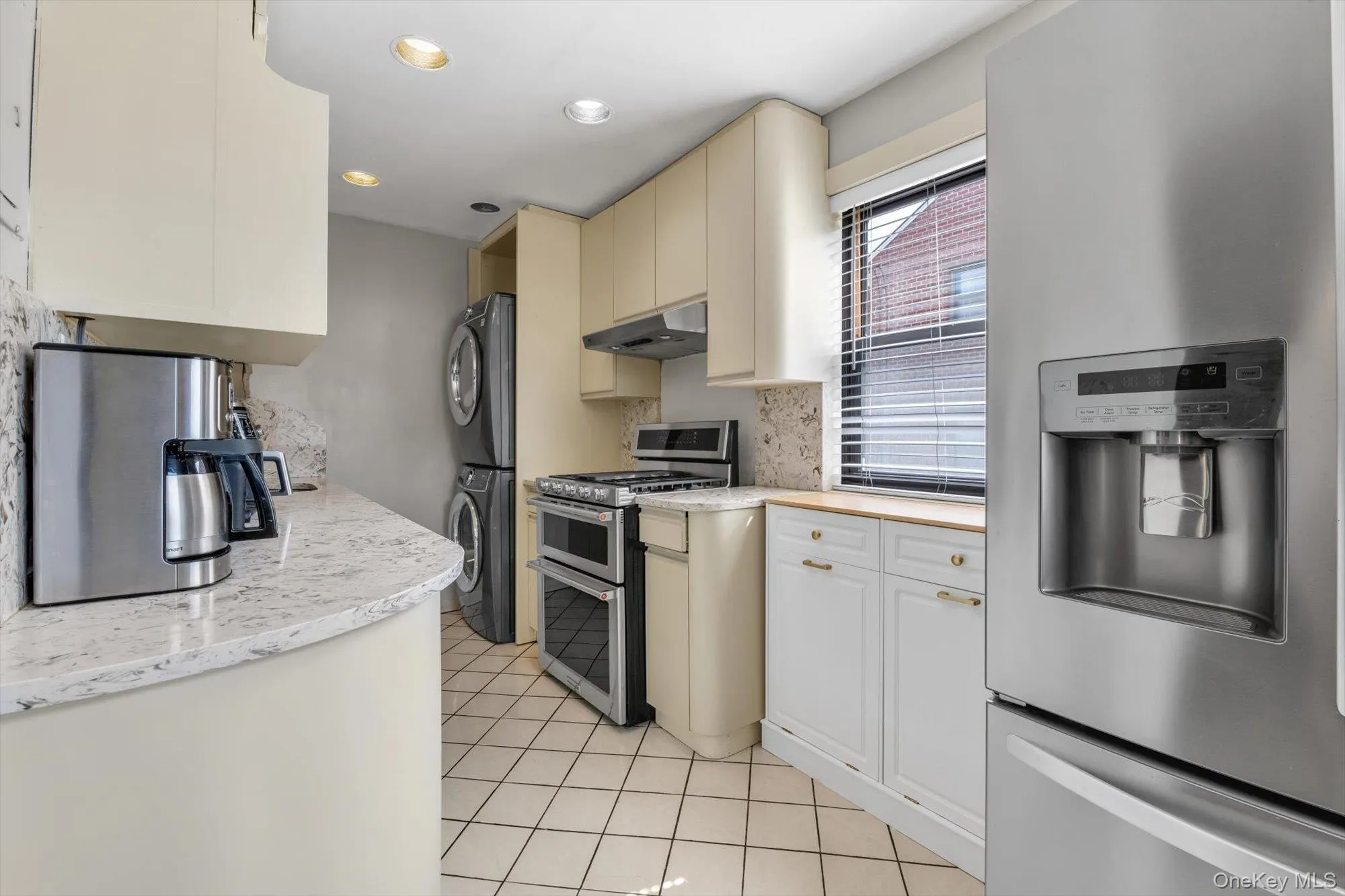 163-02 Willets Point Blvd., New York, NY, 2 Bedrooms Bedrooms, 5 Rooms Rooms,1 BathroomBathrooms,Residential,For Rent,Willets Point Blvd.,0,1028658 163-02 Willets Point Blvd., New York, NY, 2 Bedrooms Bedrooms, 5 Rooms Rooms,1 BathroomBathrooms,Residential,For Rent,Willets Point Blvd.,0,1028658