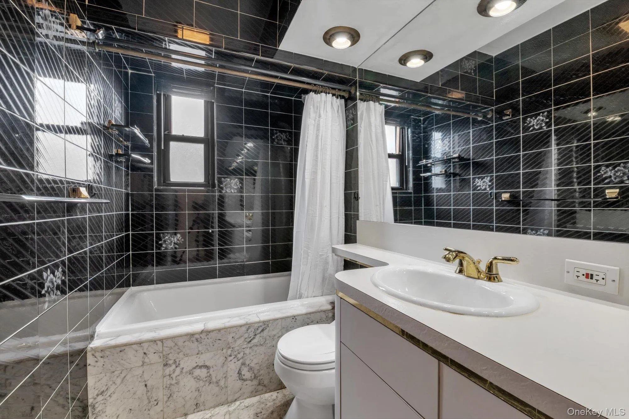 163-02 Willets Point Blvd., New York, NY, 2 Bedrooms Bedrooms, 5 Rooms Rooms,1 BathroomBathrooms,Residential,For Rent,Willets Point Blvd.,0,1028658 163-02 Willets Point Blvd., New York, NY, 2 Bedrooms Bedrooms, 5 Rooms Rooms,1 BathroomBathrooms,Residential,For Rent,Willets Point Blvd.,0,1028658