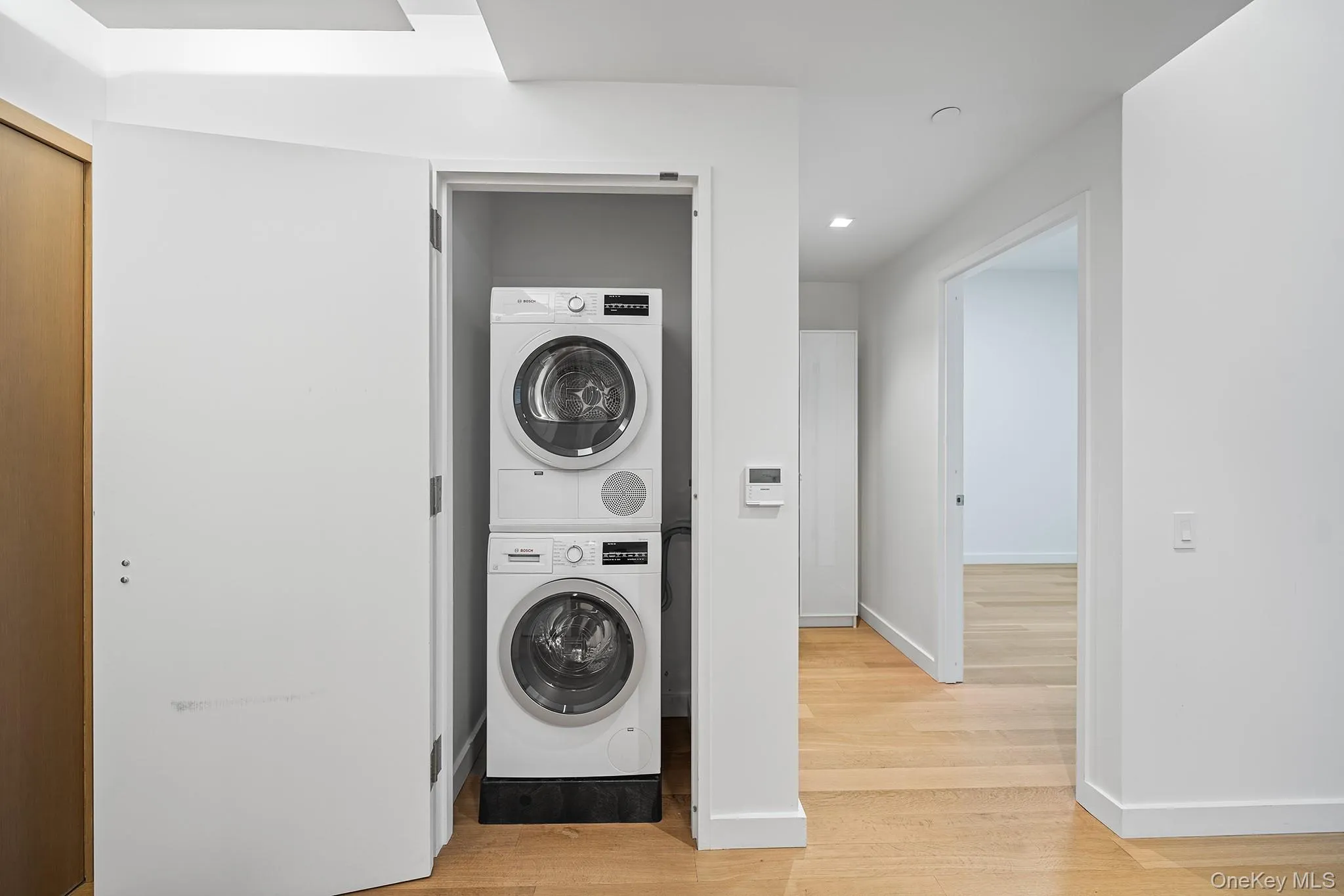 611 56th Street, New York, NY, 1 Bedroom Bedrooms, 3 Rooms Rooms,1 BathroomBathrooms,Residential,For Rent,56th,0,1028661 611 56th Street, New York, NY, 1 Bedroom Bedrooms, 3 Rooms Rooms,1 BathroomBathrooms,Residential,For Rent,56th,0,1028661