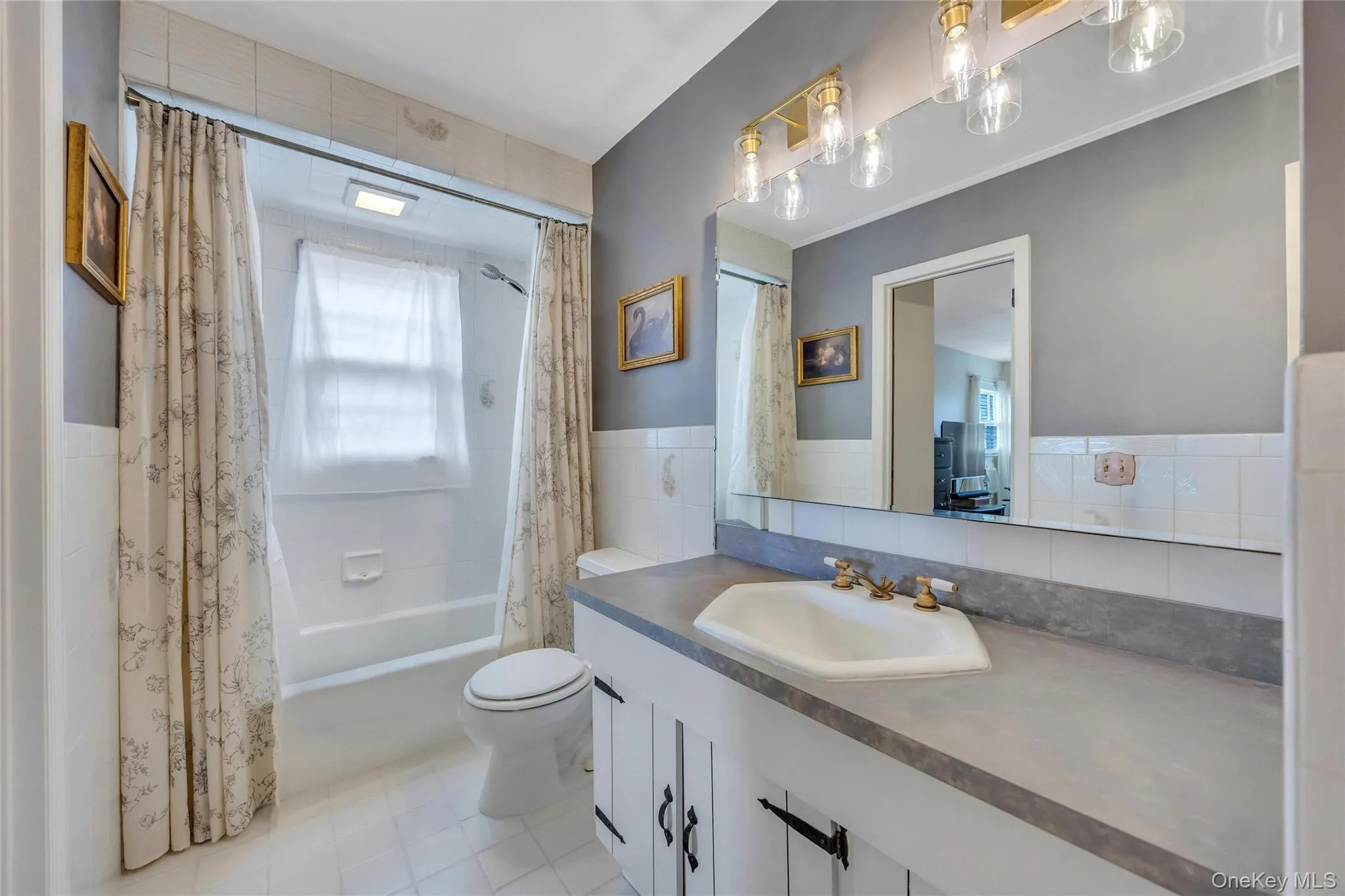612 Vine Street, Babylon, NY, 4 Bedrooms Bedrooms, 10 Rooms Rooms,2 BathroomsBathrooms,Residential,For Rent,Vine,0,1028665 612 Vine Street, Babylon, NY, 4 Bedrooms Bedrooms, 10 Rooms Rooms,2 BathroomsBathrooms,Residential,For Rent,Vine,0,1028665