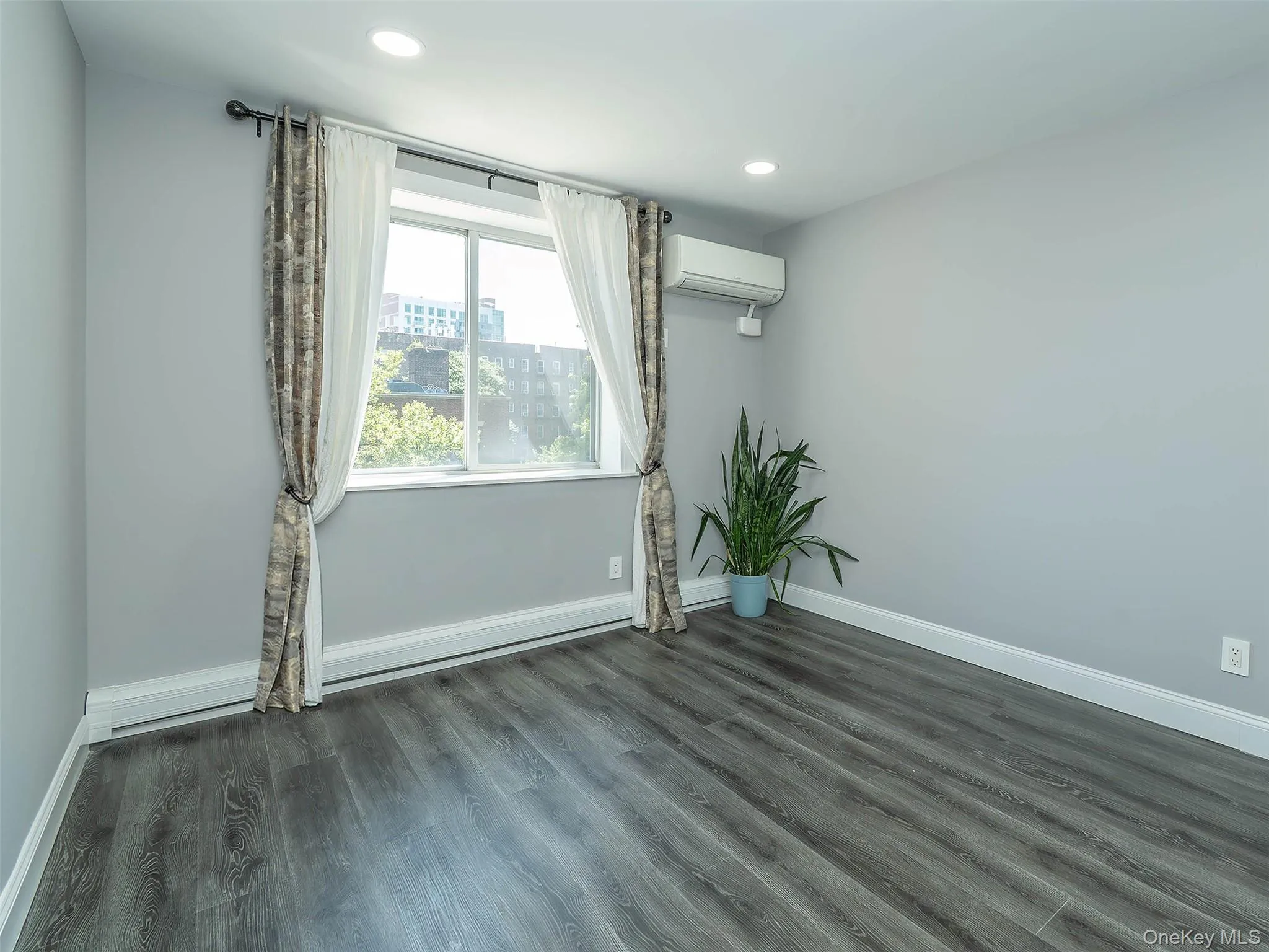 139-87 35th Avenue, New York, NY, 2 Bedrooms Bedrooms, 4 Rooms Rooms,2 BathroomsBathrooms,Residential,For Rent,35th,0,1028670 139-87 35th Avenue, New York, NY, 2 Bedrooms Bedrooms, 4 Rooms Rooms,2 BathroomsBathrooms,Residential,For Rent,35th,0,1028670