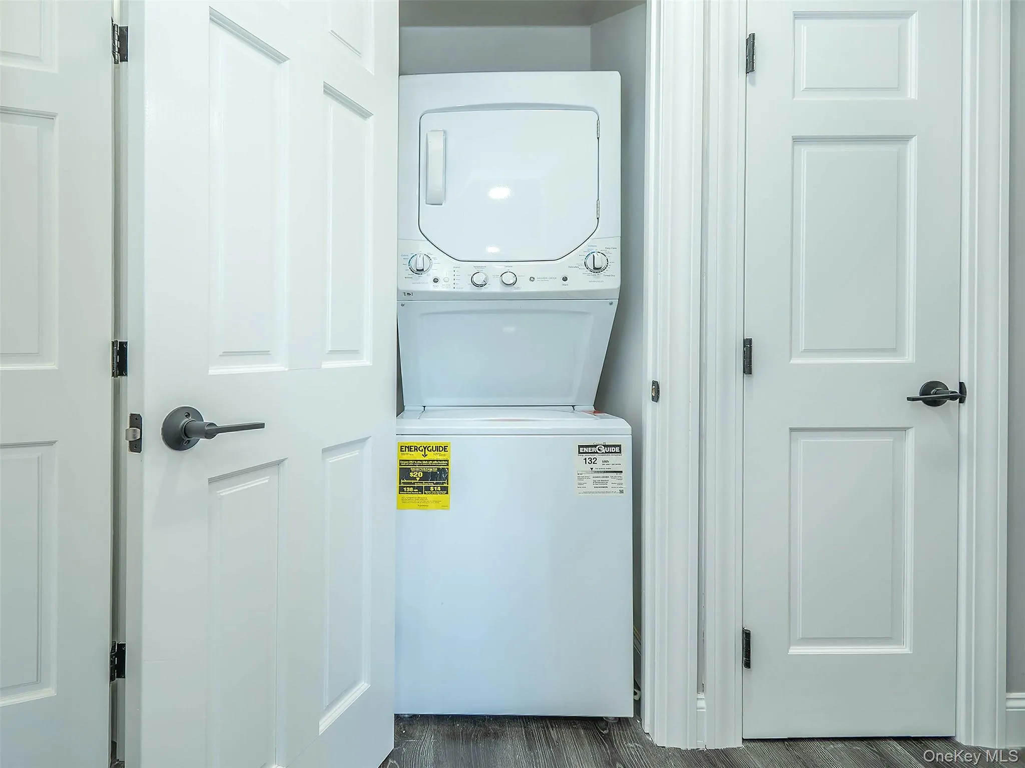 139-87 35th Avenue, New York, NY, 2 Bedrooms Bedrooms, 4 Rooms Rooms,2 BathroomsBathrooms,Residential,For Rent,35th,0,1028670 139-87 35th Avenue, New York, NY, 2 Bedrooms Bedrooms, 4 Rooms Rooms,2 BathroomsBathrooms,Residential,For Rent,35th,0,1028670