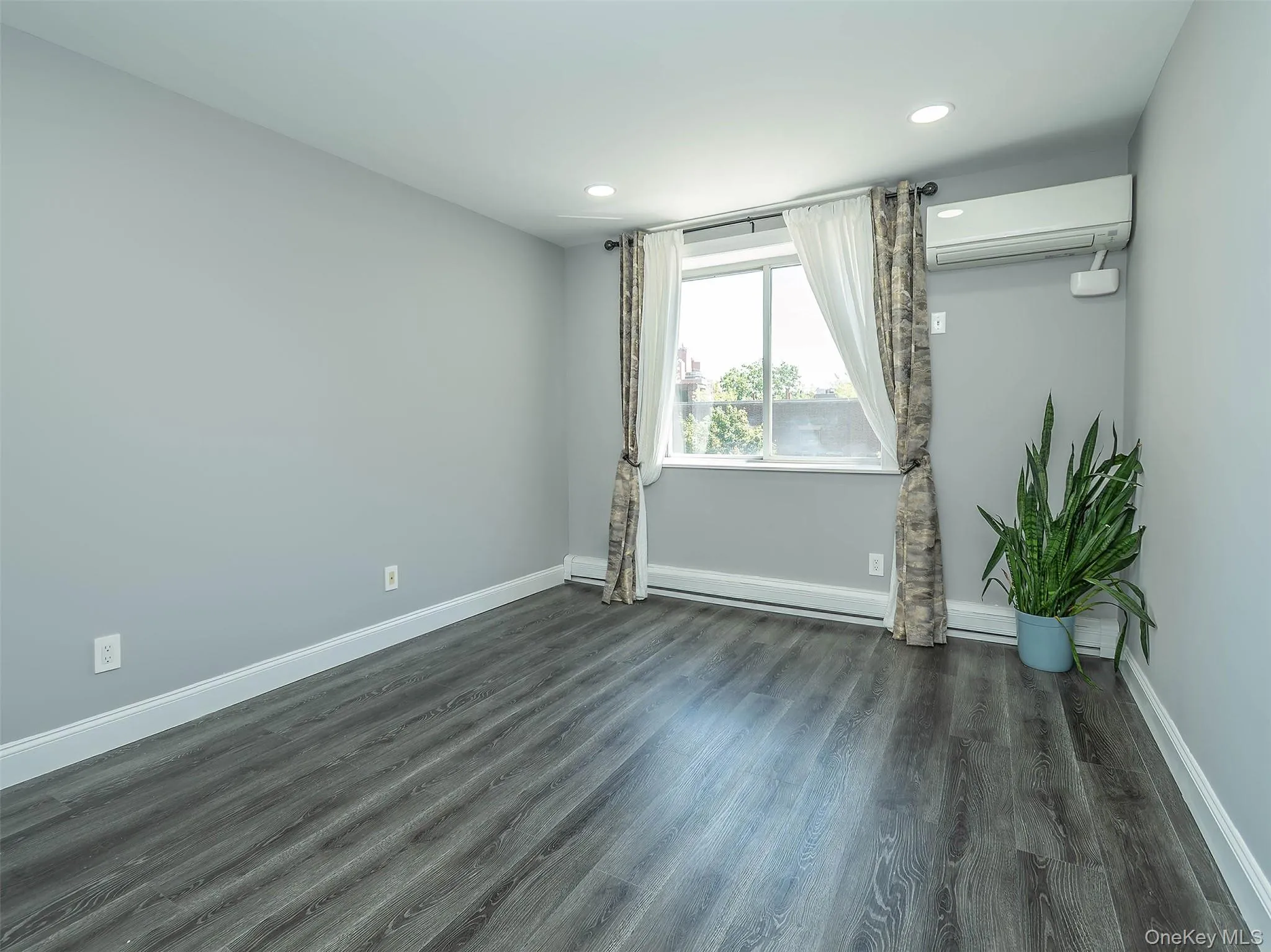 139-87 35th Avenue, New York, NY, 2 Bedrooms Bedrooms, 4 Rooms Rooms,2 BathroomsBathrooms,Residential,For Rent,35th,0,1028670 139-87 35th Avenue, New York, NY, 2 Bedrooms Bedrooms, 4 Rooms Rooms,2 BathroomsBathrooms,Residential,For Rent,35th,0,1028670