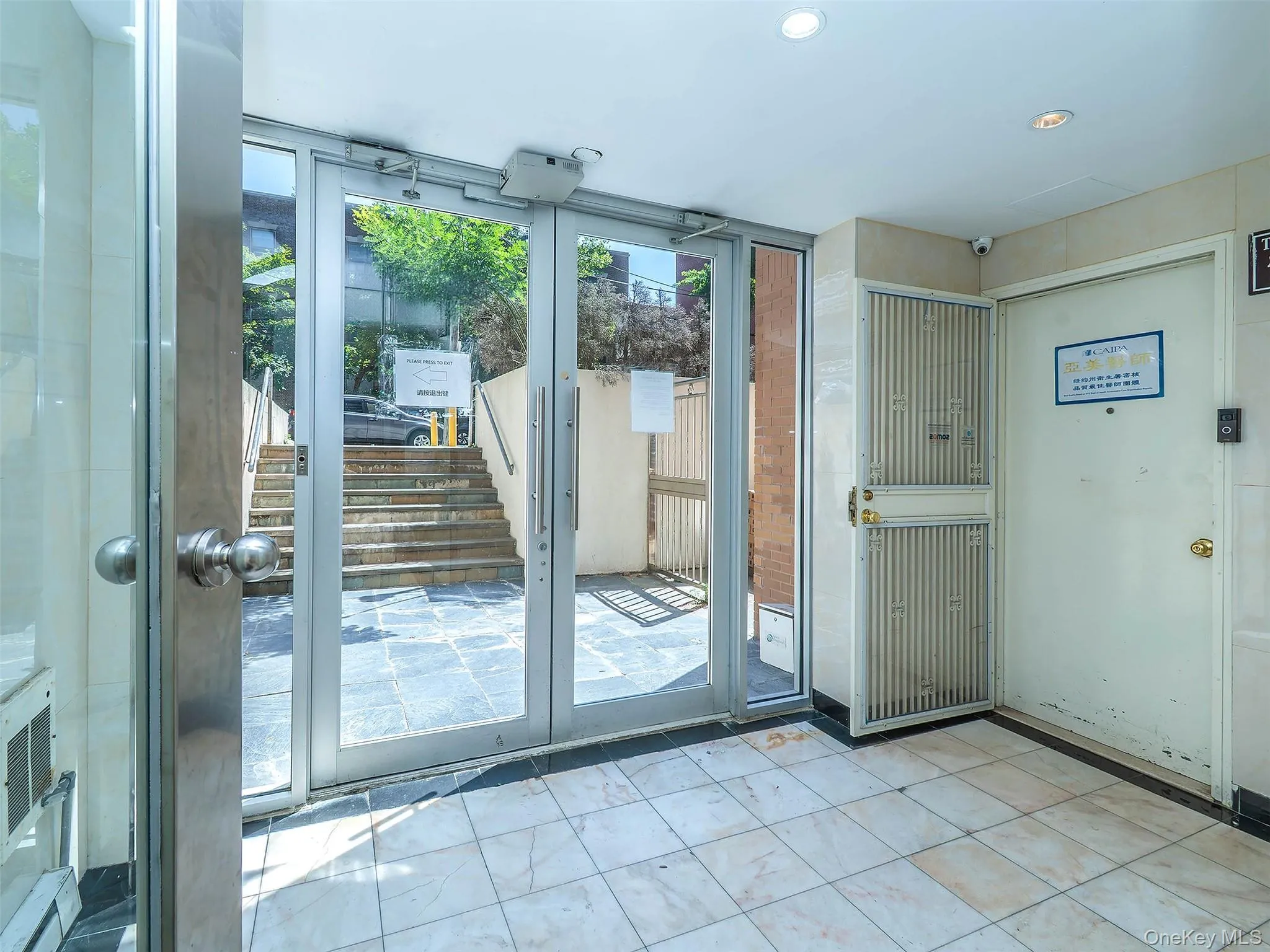 139-87 35th Avenue, New York, NY, 2 Bedrooms Bedrooms, 4 Rooms Rooms,2 BathroomsBathrooms,Residential,For Rent,35th,0,1028670 139-87 35th Avenue, New York, NY, 2 Bedrooms Bedrooms, 4 Rooms Rooms,2 BathroomsBathrooms,Residential,For Rent,35th,0,1028670