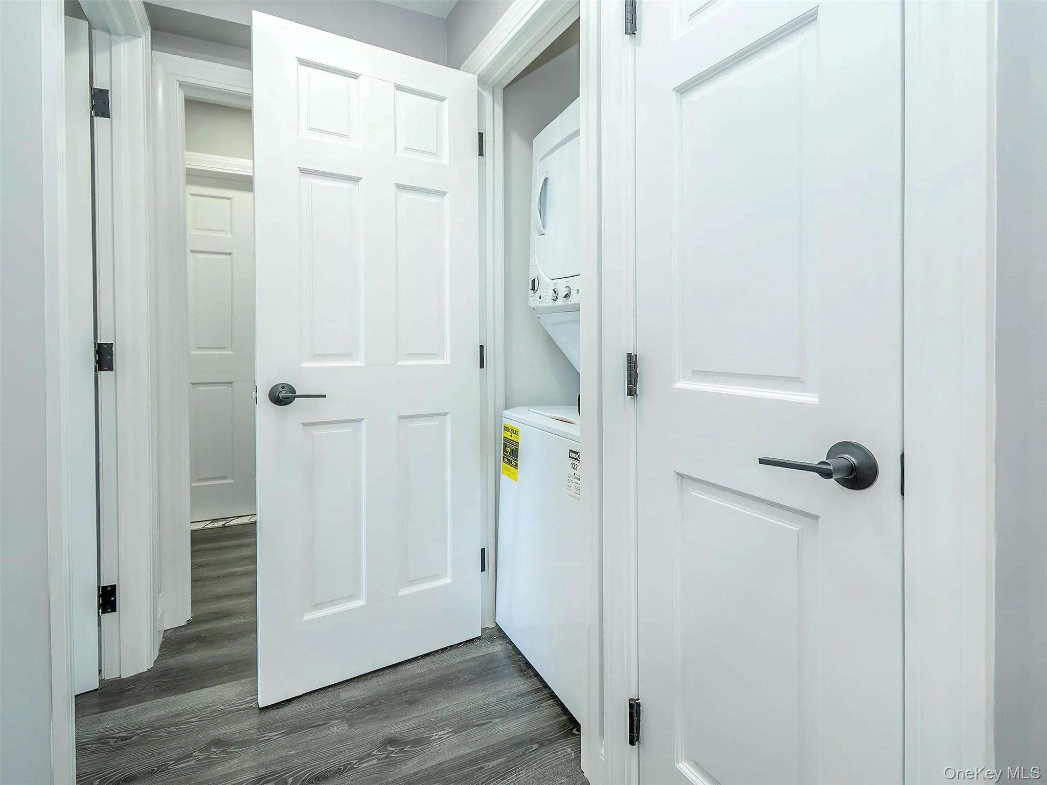139-87 35th Avenue, New York, NY, 2 Bedrooms Bedrooms, 4 Rooms Rooms,2 BathroomsBathrooms,Residential,For Rent,35th,0,1028670 139-87 35th Avenue, New York, NY, 2 Bedrooms Bedrooms, 4 Rooms Rooms,2 BathroomsBathrooms,Residential,For Rent,35th,0,1028670