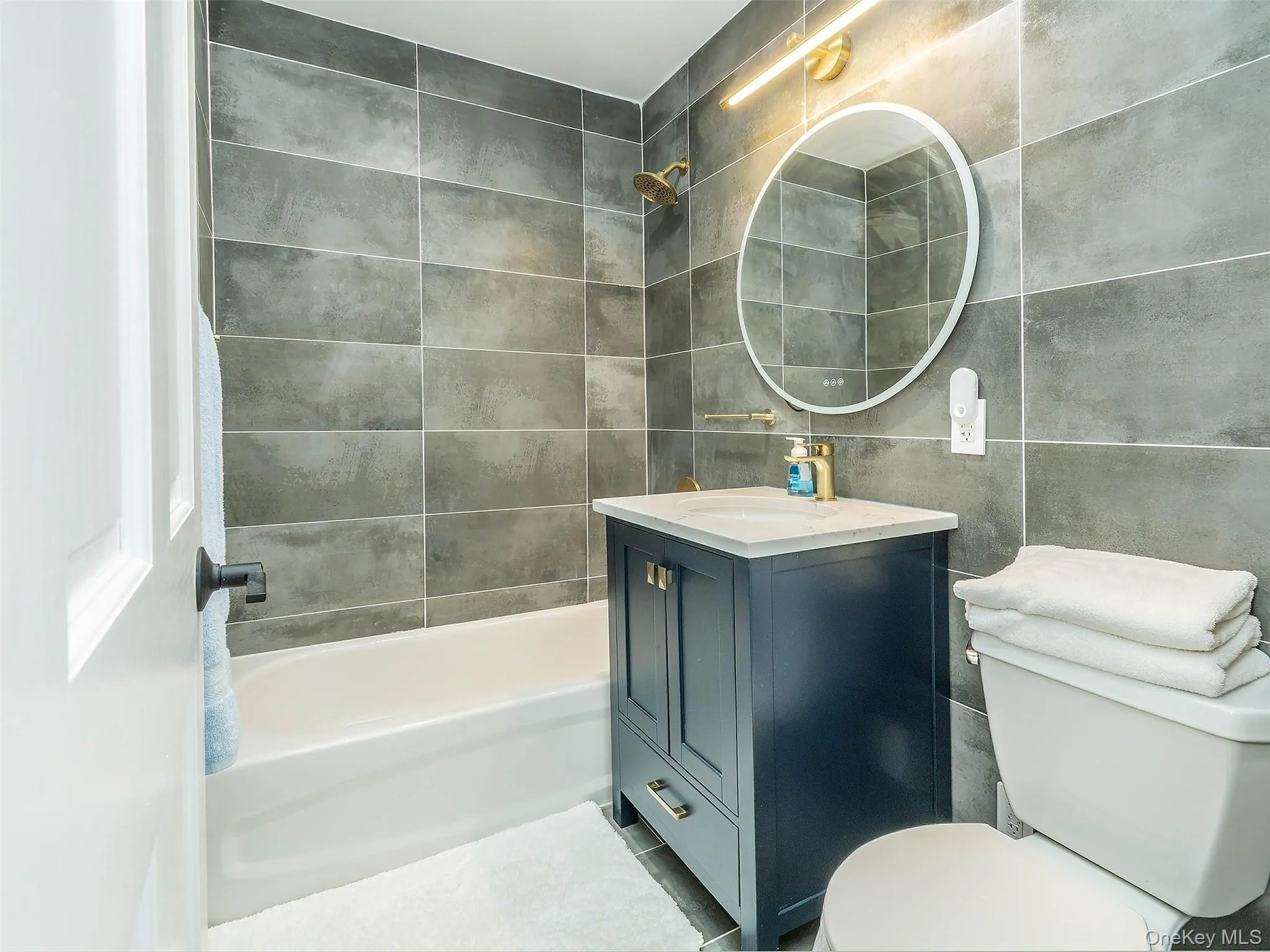 139-87 35th Avenue, New York, NY, 2 Bedrooms Bedrooms, 4 Rooms Rooms,2 BathroomsBathrooms,Residential,For Rent,35th,0,1028670 139-87 35th Avenue, New York, NY, 2 Bedrooms Bedrooms, 4 Rooms Rooms,2 BathroomsBathrooms,Residential,For Rent,35th,0,1028670
