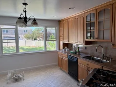 156 Valentine Street, Yonkers, NY, 4 Bedrooms Bedrooms, 9 Rooms Rooms,2 BathroomsBathrooms,Residential Lease,For Rent,Valentine,0,1028675 156 Valentine Street, Yonkers, NY, 4 Bedrooms Bedrooms, 9 Rooms Rooms,2 BathroomsBathrooms,Residential Lease,For Rent,Valentine,0,1028675
