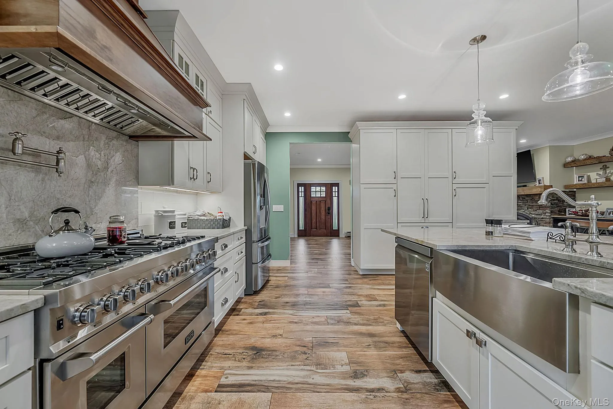 511 Devon Place, Islip, NY, 4 Bedrooms Bedrooms, 8 Rooms Rooms,2 BathroomsBathrooms,Residential,For Rent,Devon,0,1028676 511 Devon Place, Islip, NY, 4 Bedrooms Bedrooms, 8 Rooms Rooms,2 BathroomsBathrooms,Residential,For Rent,Devon,0,1028676