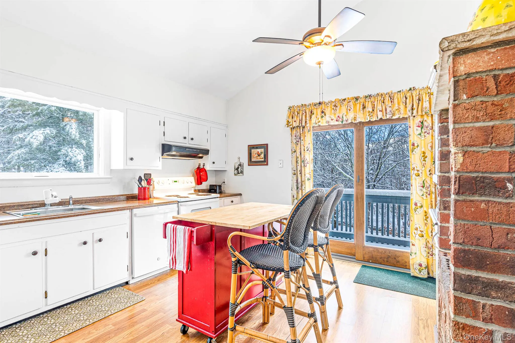 860 Hunns Lake, Stanford, NY, 3 Bedrooms Bedrooms, 7 Rooms Rooms,3 BathroomsBathrooms,Residential Lease,For Rent,Hunns Lake,0,1028679 860 Hunns Lake, Stanford, NY, 3 Bedrooms Bedrooms, 7 Rooms Rooms,3 BathroomsBathrooms,Residential Lease,For Rent,Hunns Lake,0,1028679