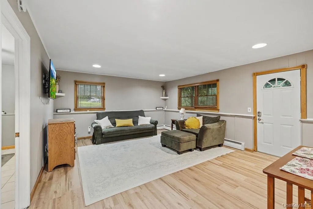 5 Newport Court, Ramapo, NY, 4 Bedrooms Bedrooms, 9 Rooms Rooms,3 BathroomsBathrooms,Residential,For Rent,Newport,0,1028686 5 Newport Court, Ramapo, NY, 4 Bedrooms Bedrooms, 9 Rooms Rooms,3 BathroomsBathrooms,Residential,For Rent,Newport,0,1028686