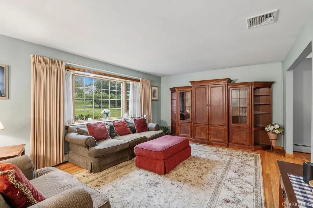5 Newport Court, Ramapo, NY, 4 Bedrooms Bedrooms, 9 Rooms Rooms,3 BathroomsBathrooms,Residential,For Rent,Newport,0,1028686 5 Newport Court, Ramapo, NY, 4 Bedrooms Bedrooms, 9 Rooms Rooms,3 BathroomsBathrooms,Residential,For Rent,Newport,0,1028686