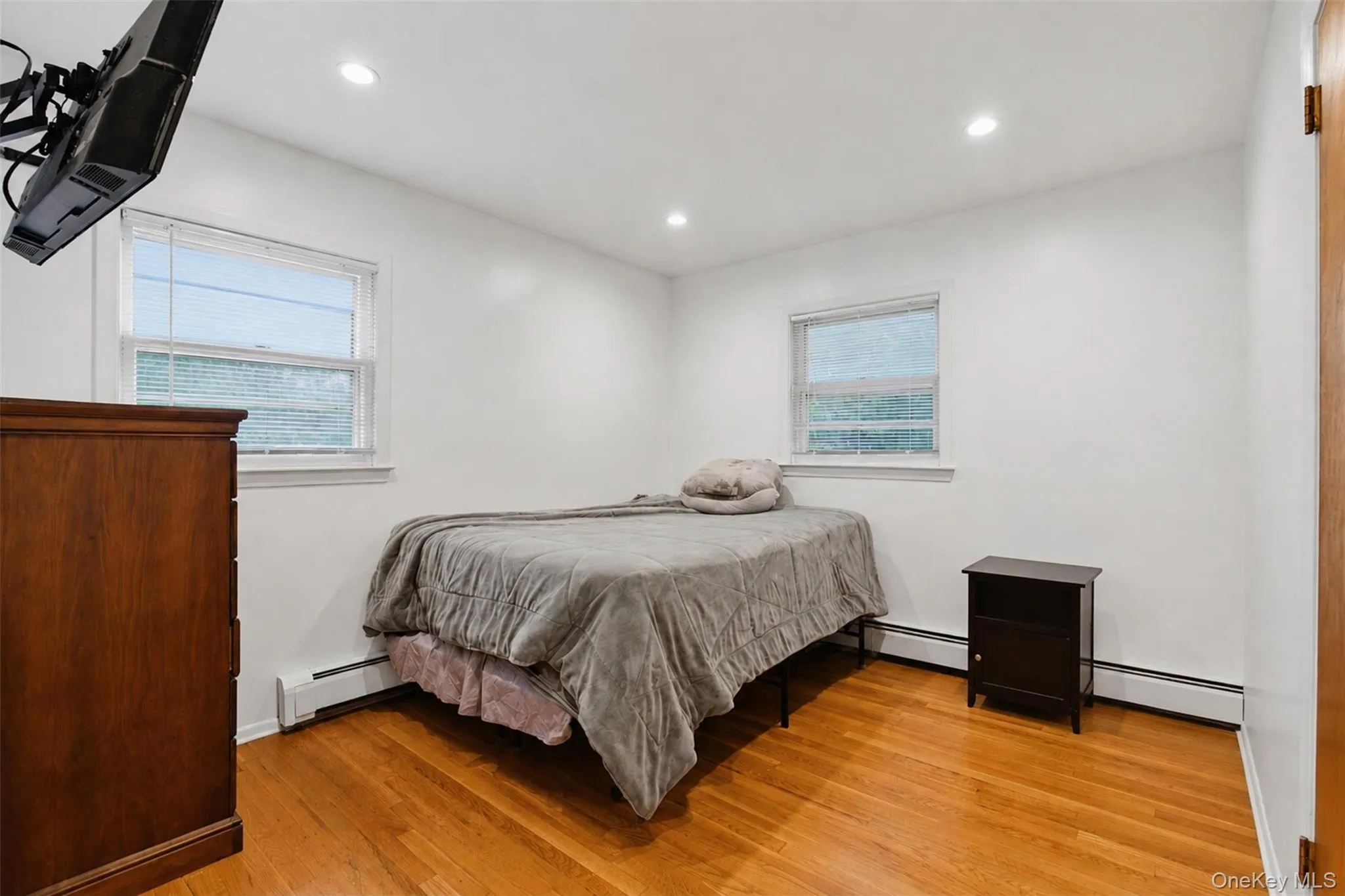 3 Larch Court, Ramapo, NY, 4 Bedrooms Bedrooms, 8 Rooms Rooms,2 BathroomsBathrooms,Residential,For Rent,Larch,0,1028689 3 Larch Court, Ramapo, NY, 4 Bedrooms Bedrooms, 8 Rooms Rooms,2 BathroomsBathrooms,Residential,For Rent,Larch,0,1028689