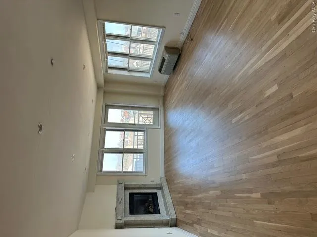 125 Broadway, Long Beach, NY, 3 Bedrooms Bedrooms, 8 Rooms Rooms,2 BathroomsBathrooms,Residential Lease,For Rent,Broadway,0,1028696 125 Broadway, Long Beach, NY, 3 Bedrooms Bedrooms, 8 Rooms Rooms,2 BathroomsBathrooms,Residential Lease,For Rent,Broadway,0,1028696