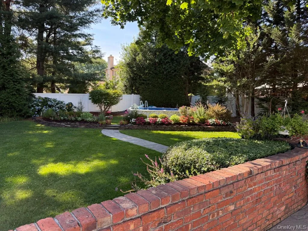211 Berry Hill Road, Oyster Bay, NY, 5 Bedrooms Bedrooms, 10 Rooms Rooms,2 BathroomsBathrooms,Residential,For Rent,Berry Hill,0,1028701 211 Berry Hill Road, Oyster Bay, NY, 5 Bedrooms Bedrooms, 10 Rooms Rooms,2 BathroomsBathrooms,Residential,For Rent,Berry Hill,0,1028701