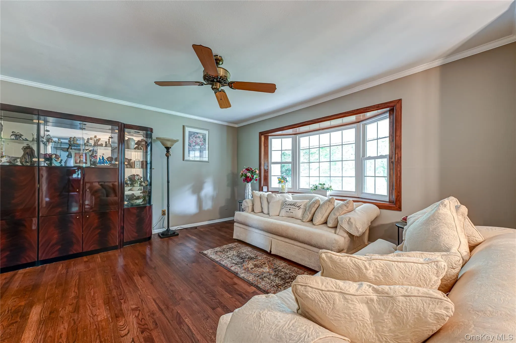 41 Oak Street, Smithtown, NY, 4 Bedrooms Bedrooms, 9 Rooms Rooms,2 BathroomsBathrooms,Residential,For Rent,Oak,0,1028706 41 Oak Street, Smithtown, NY, 4 Bedrooms Bedrooms, 9 Rooms Rooms,2 BathroomsBathrooms,Residential,For Rent,Oak,0,1028706