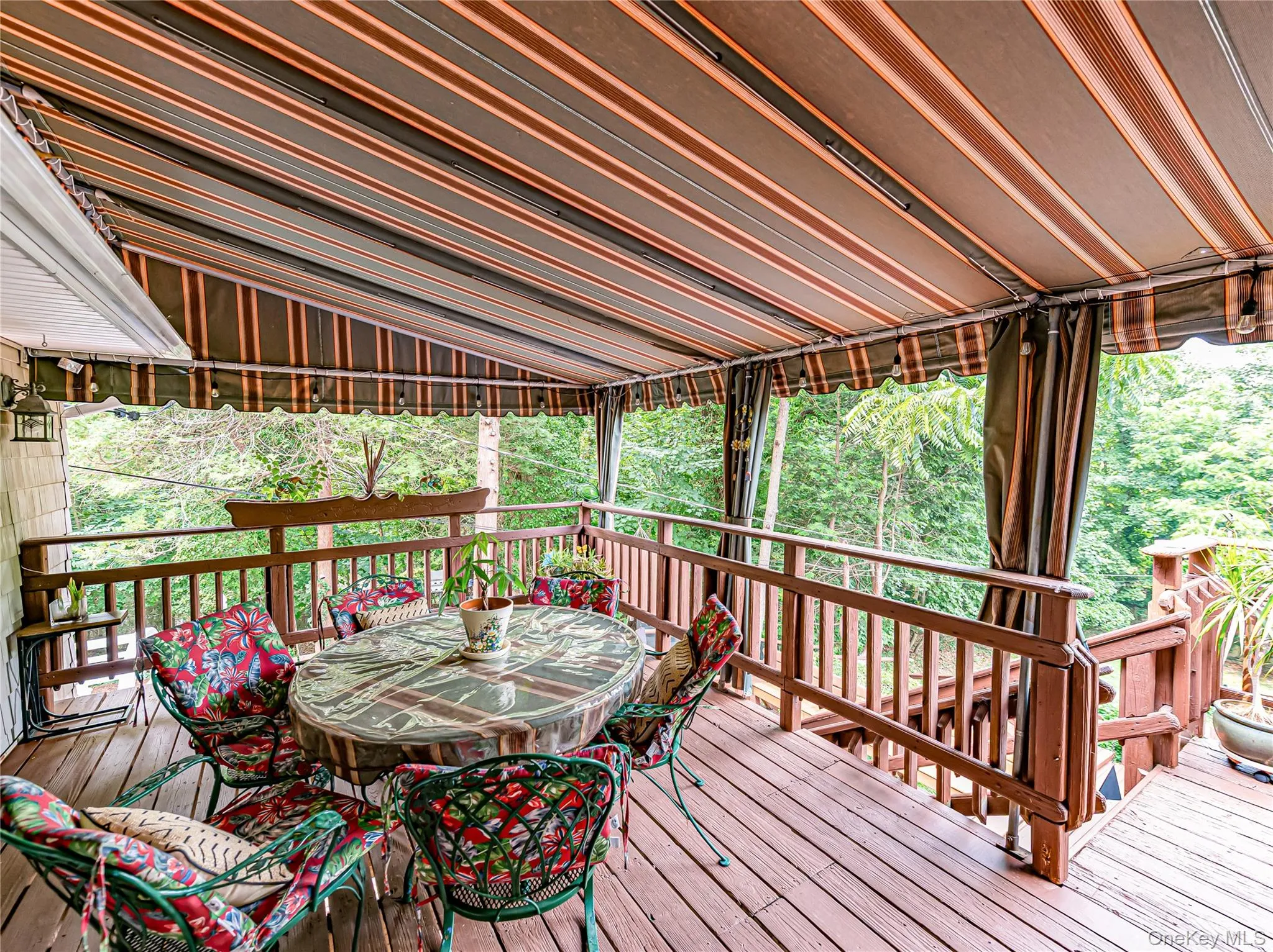 41 Oak Street, Smithtown, NY, 4 Bedrooms Bedrooms, 9 Rooms Rooms,2 BathroomsBathrooms,Residential,For Rent,Oak,0,1028706 41 Oak Street, Smithtown, NY, 4 Bedrooms Bedrooms, 9 Rooms Rooms,2 BathroomsBathrooms,Residential,For Rent,Oak,0,1028706