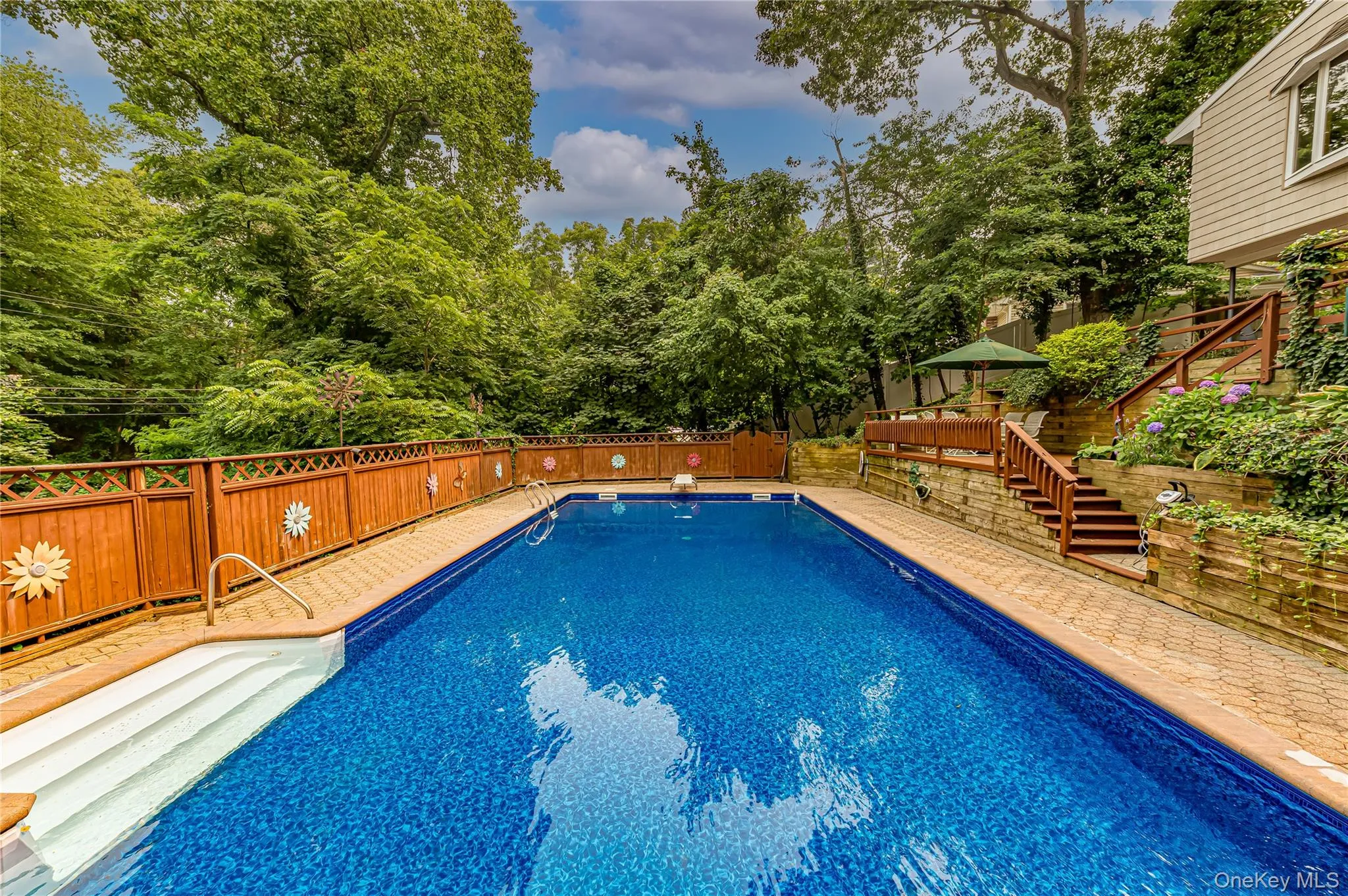 41 Oak Street, Smithtown, NY, 4 Bedrooms Bedrooms, 9 Rooms Rooms,2 BathroomsBathrooms,Residential,For Rent,Oak,0,1028706 41 Oak Street, Smithtown, NY, 4 Bedrooms Bedrooms, 9 Rooms Rooms,2 BathroomsBathrooms,Residential,For Rent,Oak,0,1028706