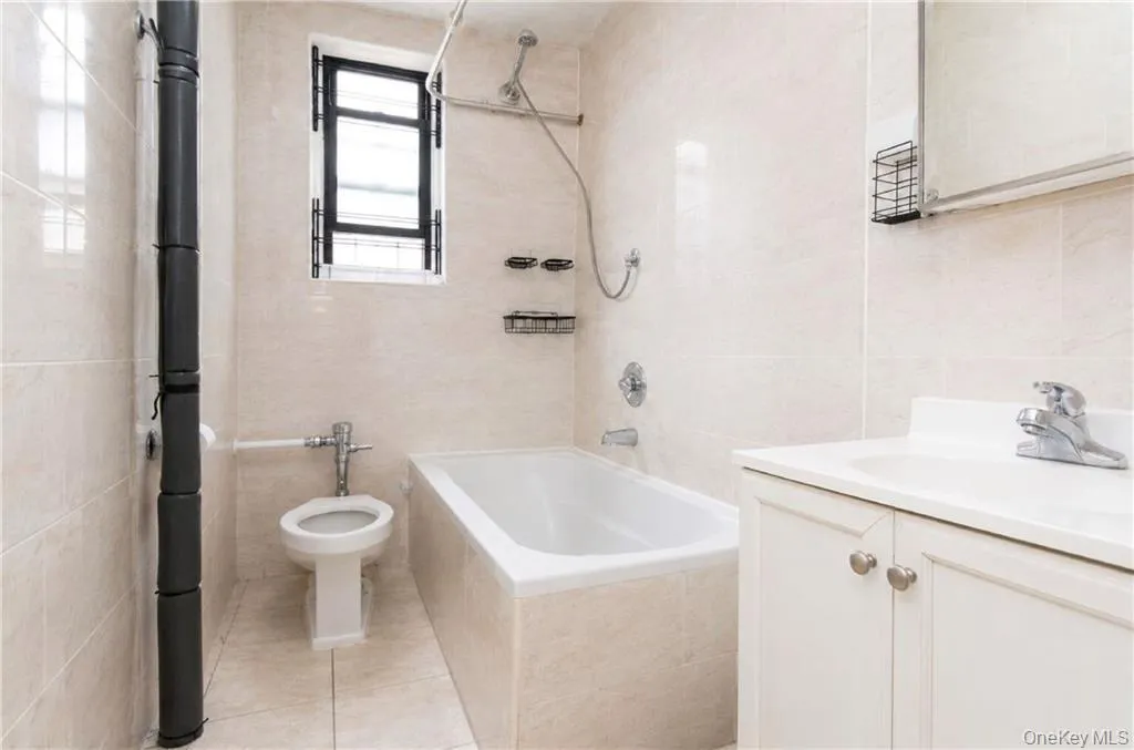 1289 19th Street, New York, NY, 2 Rooms Rooms,1 BathroomBathrooms,Residential,For Rent,19th,0,1028707 1289 19th Street, New York, NY, 2 Rooms Rooms,1 BathroomBathrooms,Residential,For Rent,19th,0,1028707