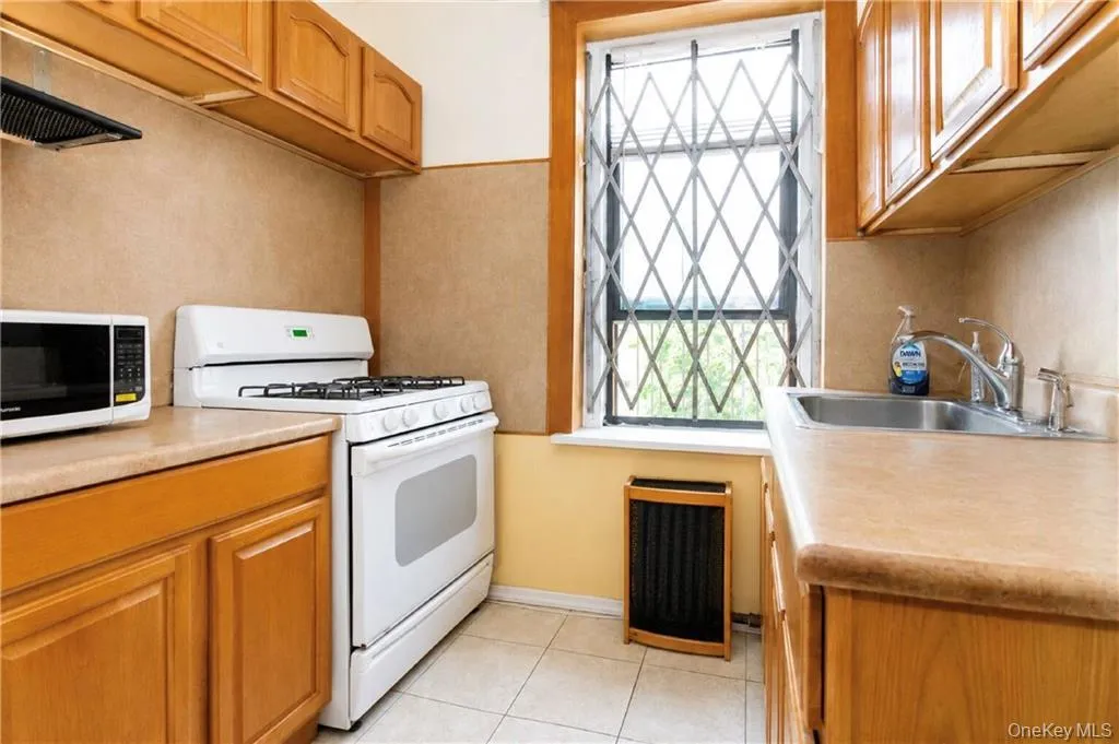 1289 19th Street, New York, NY, 2 Rooms Rooms,1 BathroomBathrooms,Residential,For Rent,19th,0,1028707 1289 19th Street, New York, NY, 2 Rooms Rooms,1 BathroomBathrooms,Residential,For Rent,19th,0,1028707