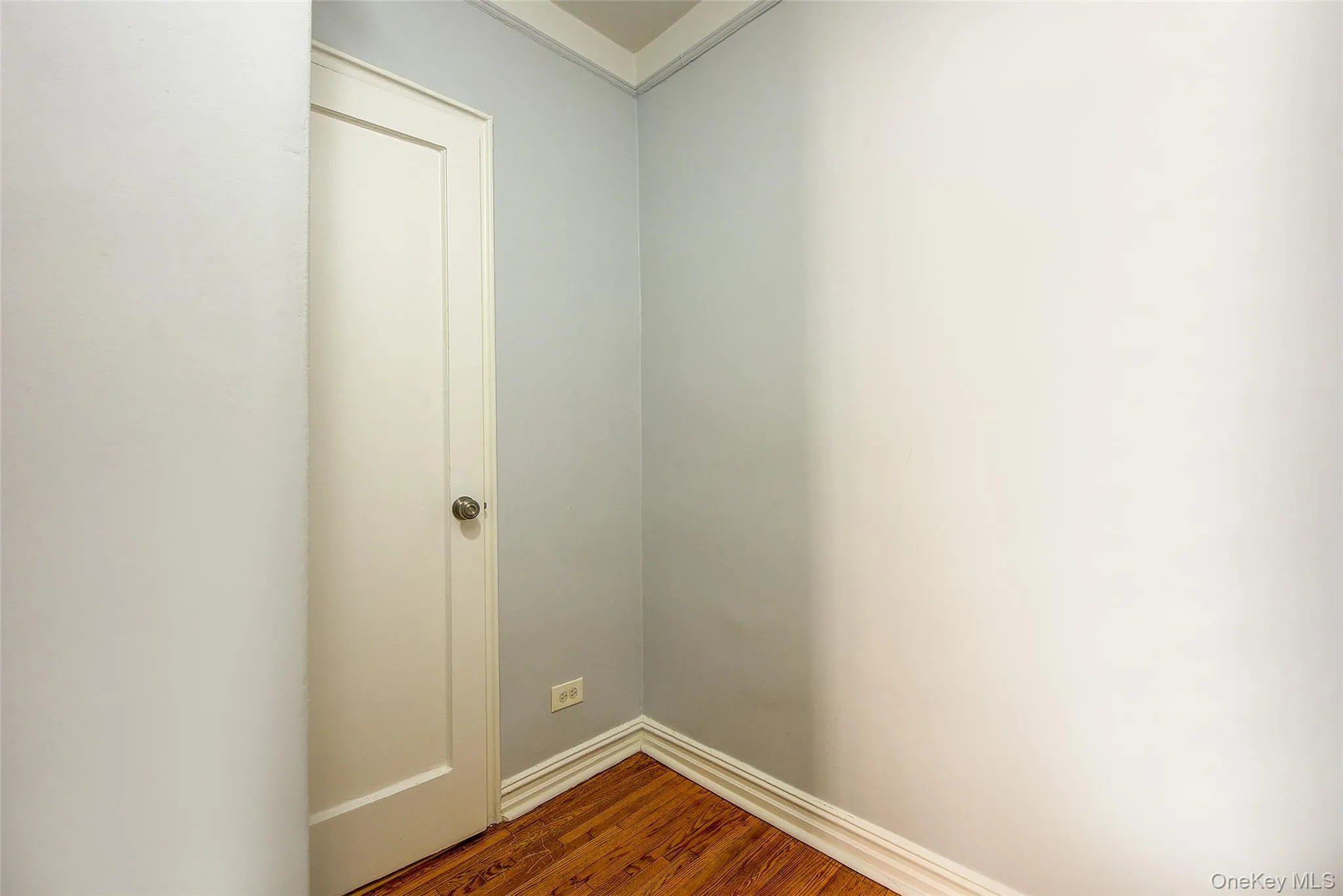 77-14 113th Street, New York, NY, 1 Bedroom Bedrooms, 3 Rooms Rooms,1 BathroomBathrooms,Residential,For Rent,113th,0,1028710 77-14 113th Street, New York, NY, 1 Bedroom Bedrooms, 3 Rooms Rooms,1 BathroomBathrooms,Residential,For Rent,113th,0,1028710