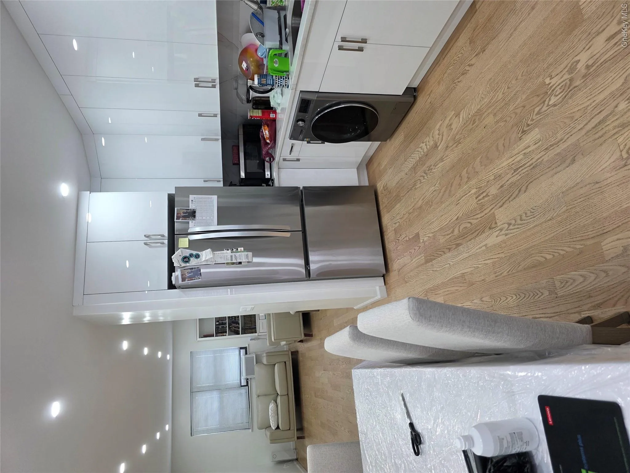 71-37 Vleigh Place, New York, NY, 2 Bedrooms Bedrooms, 6 Rooms Rooms,1 BathroomBathrooms,Residential,For Rent,Vleigh,0,1028714 71-37 Vleigh Place, New York, NY, 2 Bedrooms Bedrooms, 6 Rooms Rooms,1 BathroomBathrooms,Residential,For Rent,Vleigh,0,1028714
