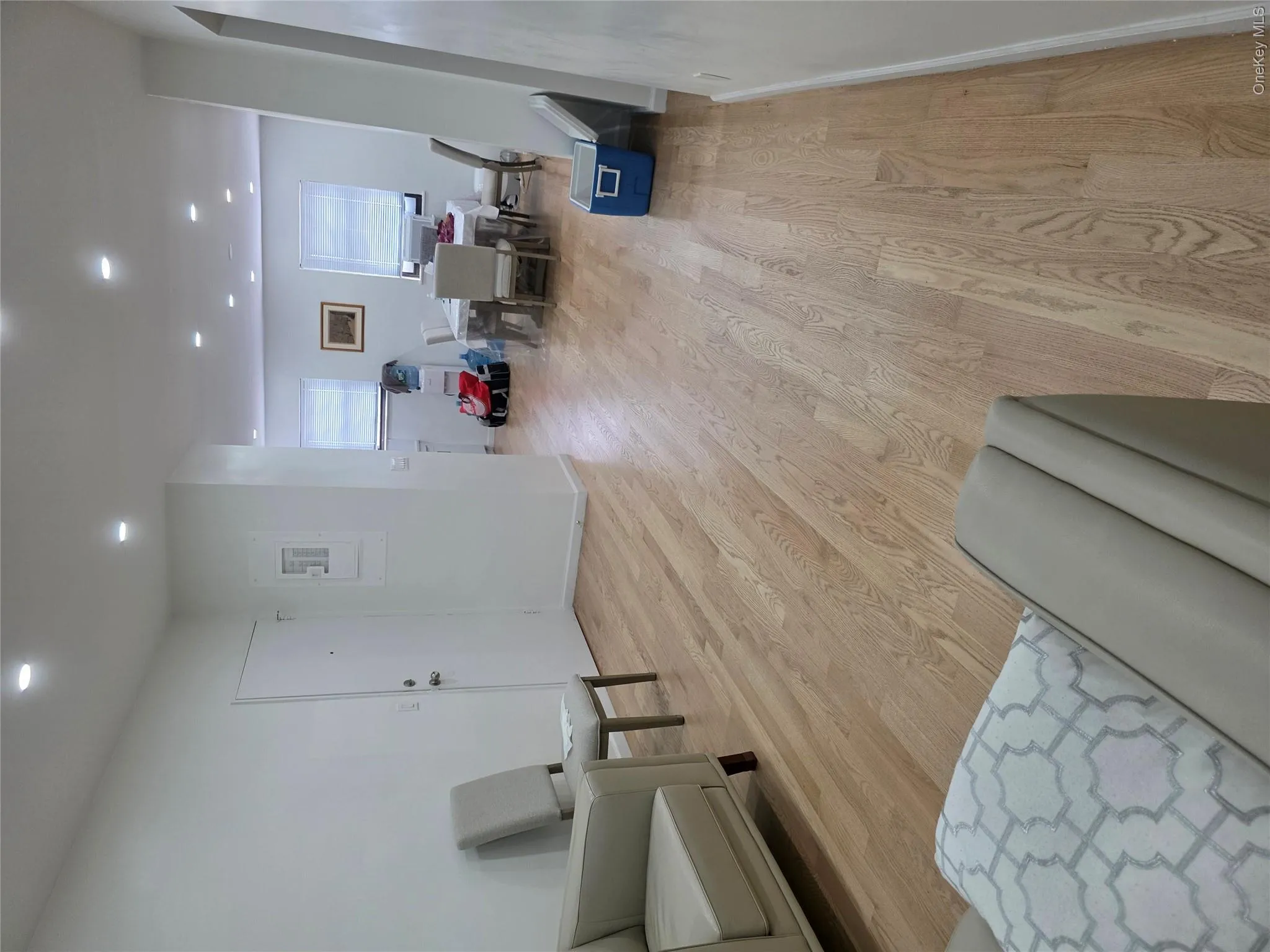 71-37 Vleigh Place, New York, NY, 2 Bedrooms Bedrooms, 6 Rooms Rooms,1 BathroomBathrooms,Residential,For Rent,Vleigh,0,1028714 71-37 Vleigh Place, New York, NY, 2 Bedrooms Bedrooms, 6 Rooms Rooms,1 BathroomBathrooms,Residential,For Rent,Vleigh,0,1028714
