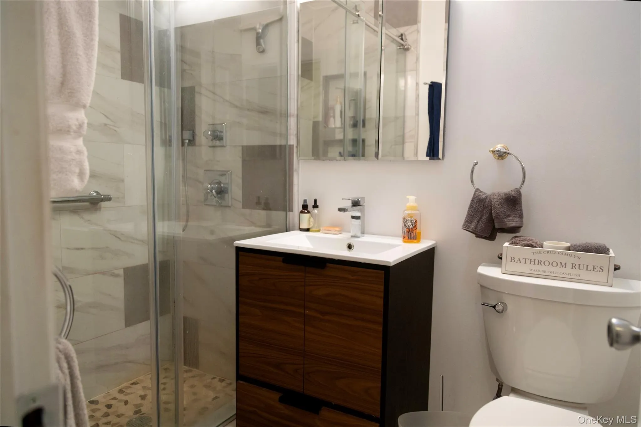 144-70 41st Avenue, New York, NY, 2 Bedrooms Bedrooms, 7 Rooms Rooms,1 BathroomBathrooms,Residential,For Rent,41st,0,1028719 144-70 41st Avenue, New York, NY, 2 Bedrooms Bedrooms, 7 Rooms Rooms,1 BathroomBathrooms,Residential,For Rent,41st,0,1028719