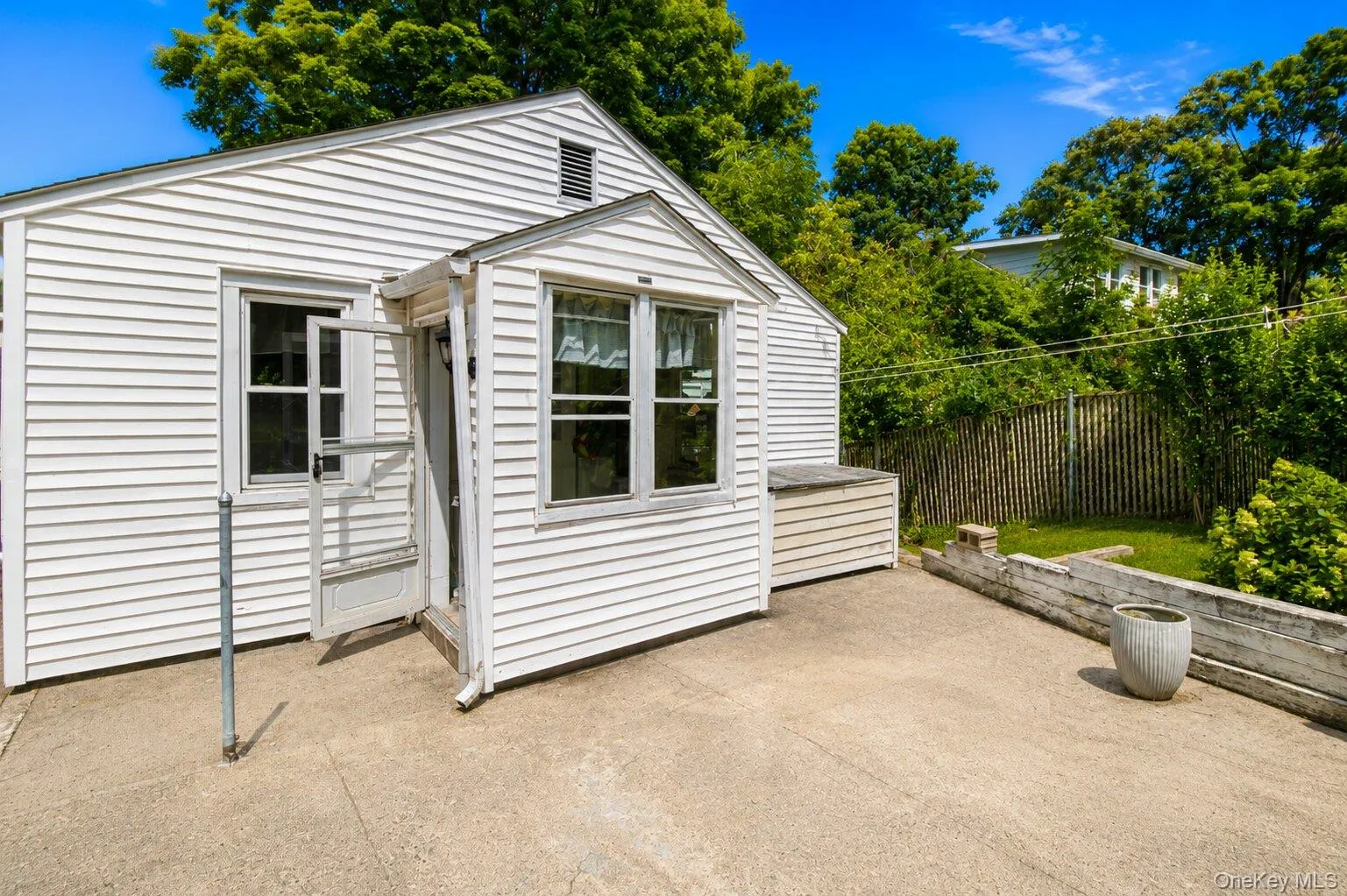 70 Winona Avenue, Newburgh (town), NY, 2 Bedrooms Bedrooms, 4 Rooms Rooms,1 BathroomBathrooms,Residential,For Rent,Winona,0,1028720 70 Winona Avenue, Newburgh (town), NY, 2 Bedrooms Bedrooms, 4 Rooms Rooms,1 BathroomBathrooms,Residential,For Rent,Winona,0,1028720