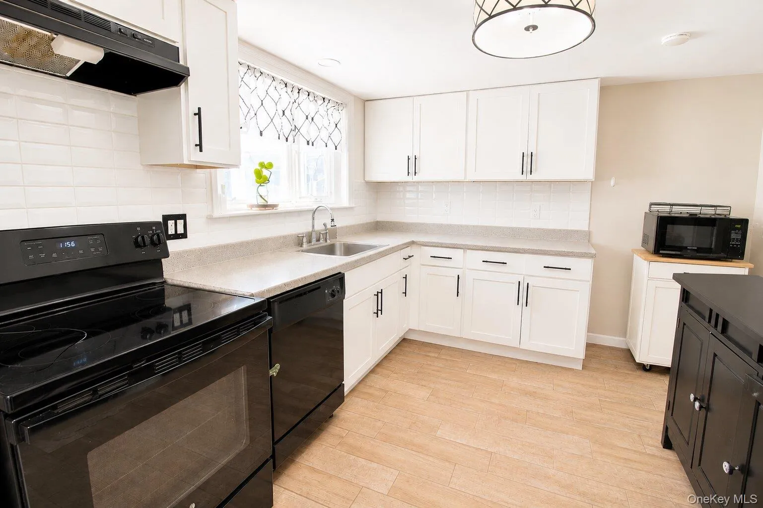 70 Winona Avenue, Newburgh (town), NY, 2 Bedrooms Bedrooms, 4 Rooms Rooms,1 BathroomBathrooms,Residential,For Rent,Winona,0,1028720 70 Winona Avenue, Newburgh (town), NY, 2 Bedrooms Bedrooms, 4 Rooms Rooms,1 BathroomBathrooms,Residential,For Rent,Winona,0,1028720