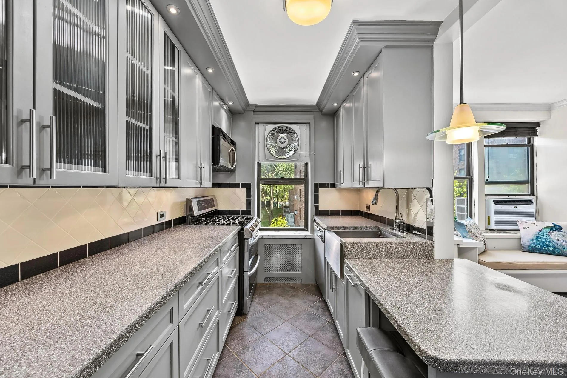 83-25 98 Street, New York, NY, 2 Bedrooms Bedrooms, 5 Rooms Rooms,1 BathroomBathrooms,Residential,For Rent,98,0,1028731 83-25 98 Street, New York, NY, 2 Bedrooms Bedrooms, 5 Rooms Rooms,1 BathroomBathrooms,Residential,For Rent,98,0,1028731